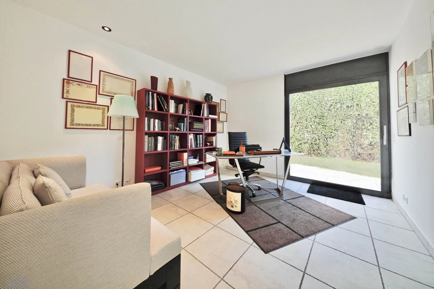 Lugano: Villenartiges Anwesen mit Pool, Garten und privatem Rustico - Foto 13 di 15