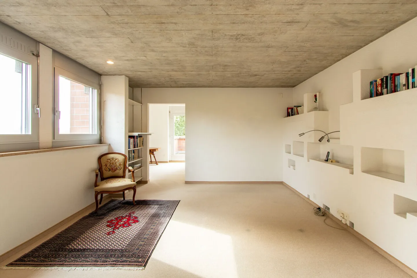 Spaziosa casa unifamiliare di 7,5 stanze con vita discreta e vista panoramica - Foto 16 di 27