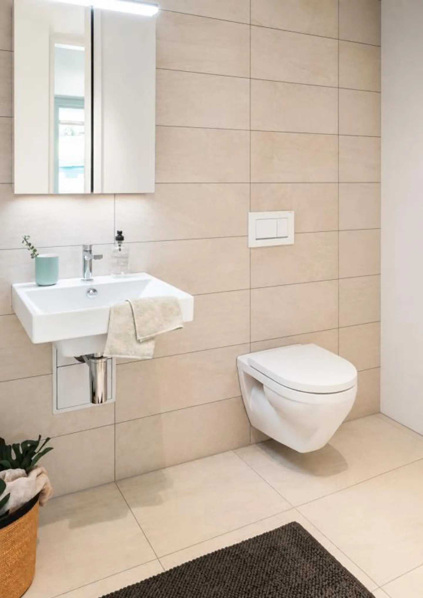 Luminoso appartamento attico di 2,5 stanze con sensazione di loft e loggia sud-ovest in prima occupazione - Foto 4 di 6