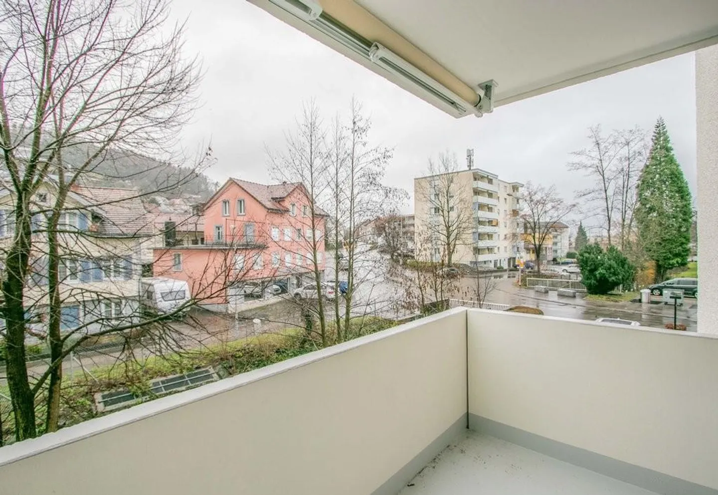 Sanierte 1.5 Zimmer-Wohnung im Zentrum von Oberuzwil - Foto 5 von 6