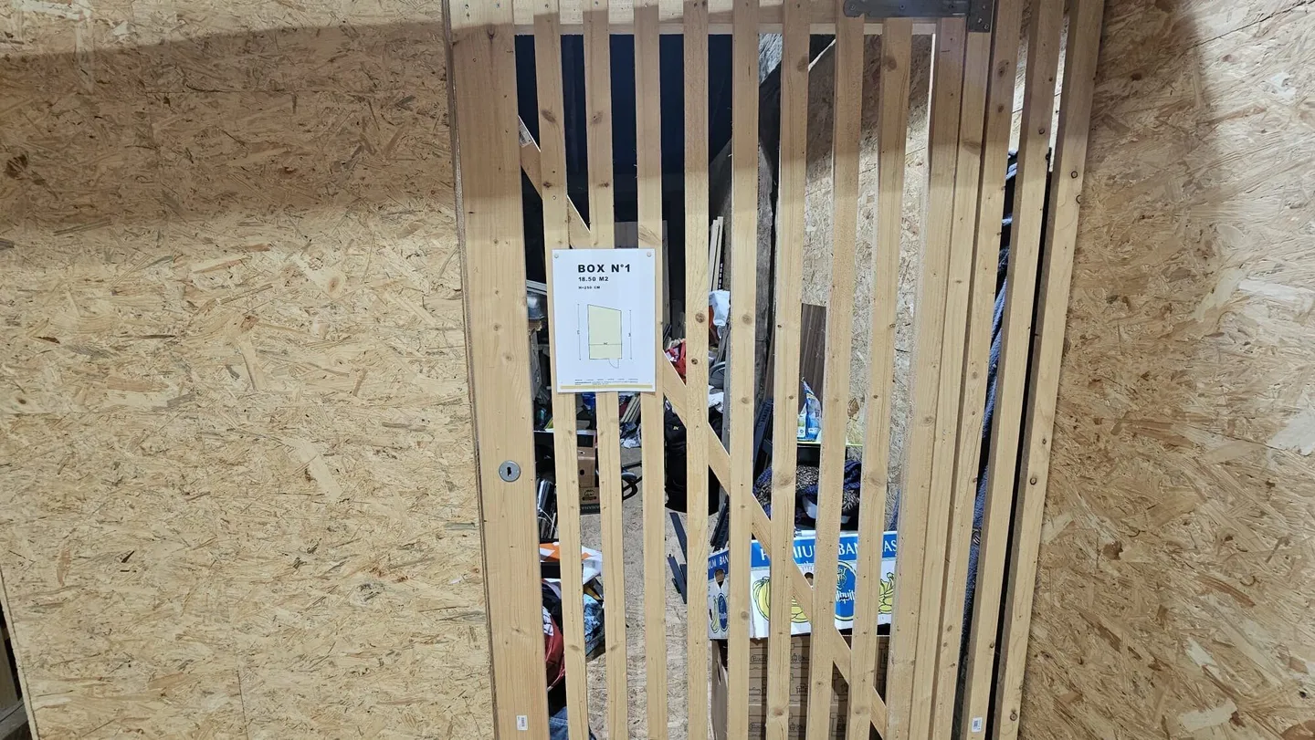 New Storage Boxes Near Delémont - Photo 6 of 10