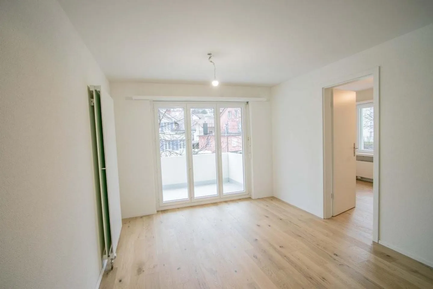 Sanierte 1.5 Zimmer-Wohnung im Zentrum von Oberuzwil - Foto 2 von 6