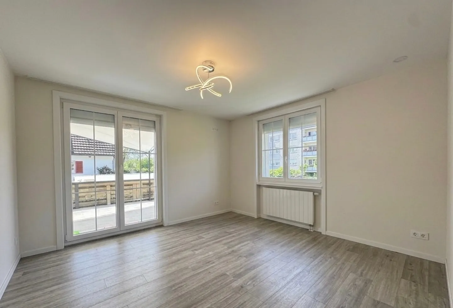 Renovated Family Home with Garden - Photo 5 of 11