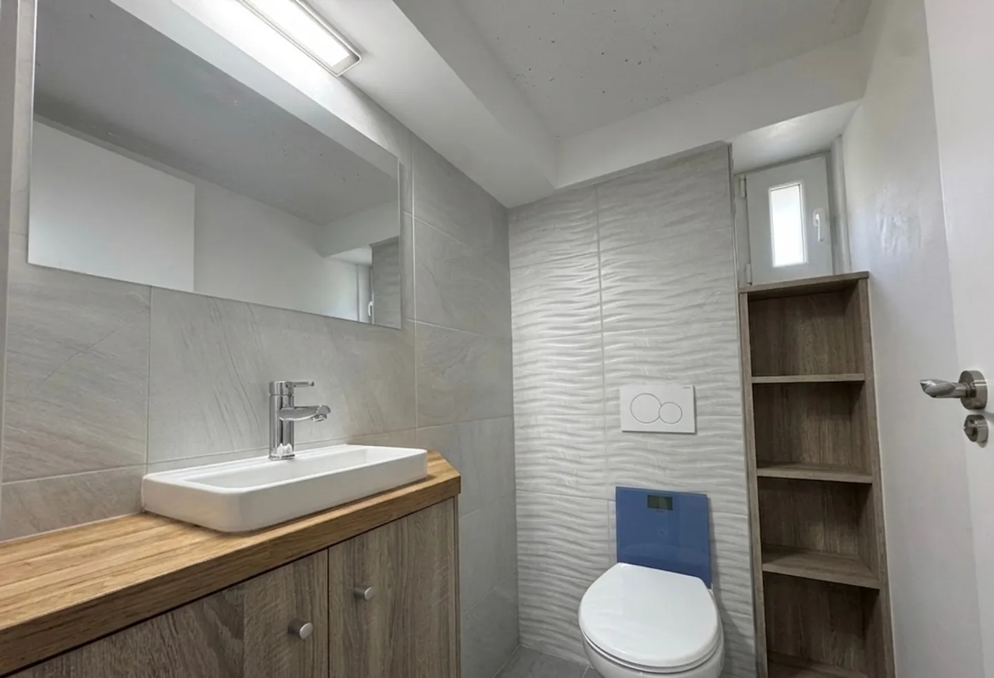 Renovated Family Home with Garden - Photo 8 of 11