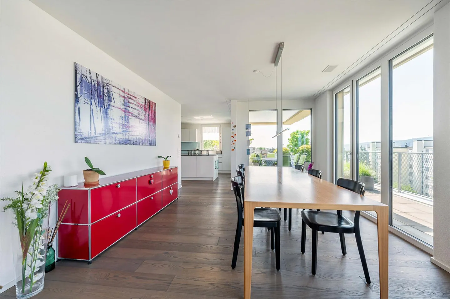 Large Penthouse Apartment with Dreamlike View - Photo 2 of 9