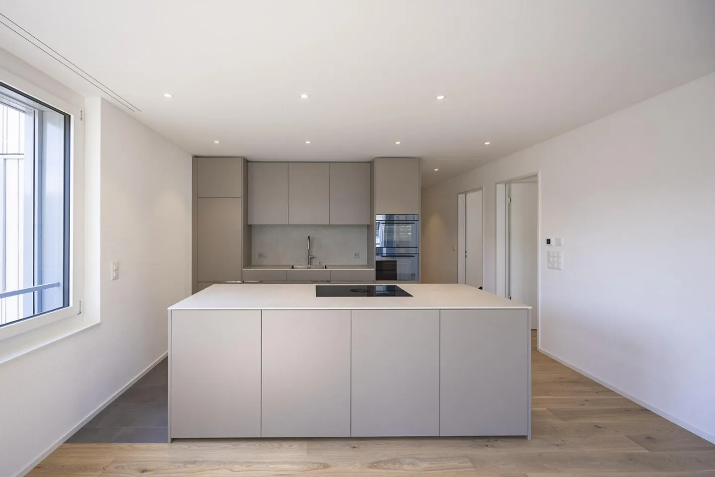 FIRST OCCUPANCY – modern living with a feel-good factor - Photo 6 of 13