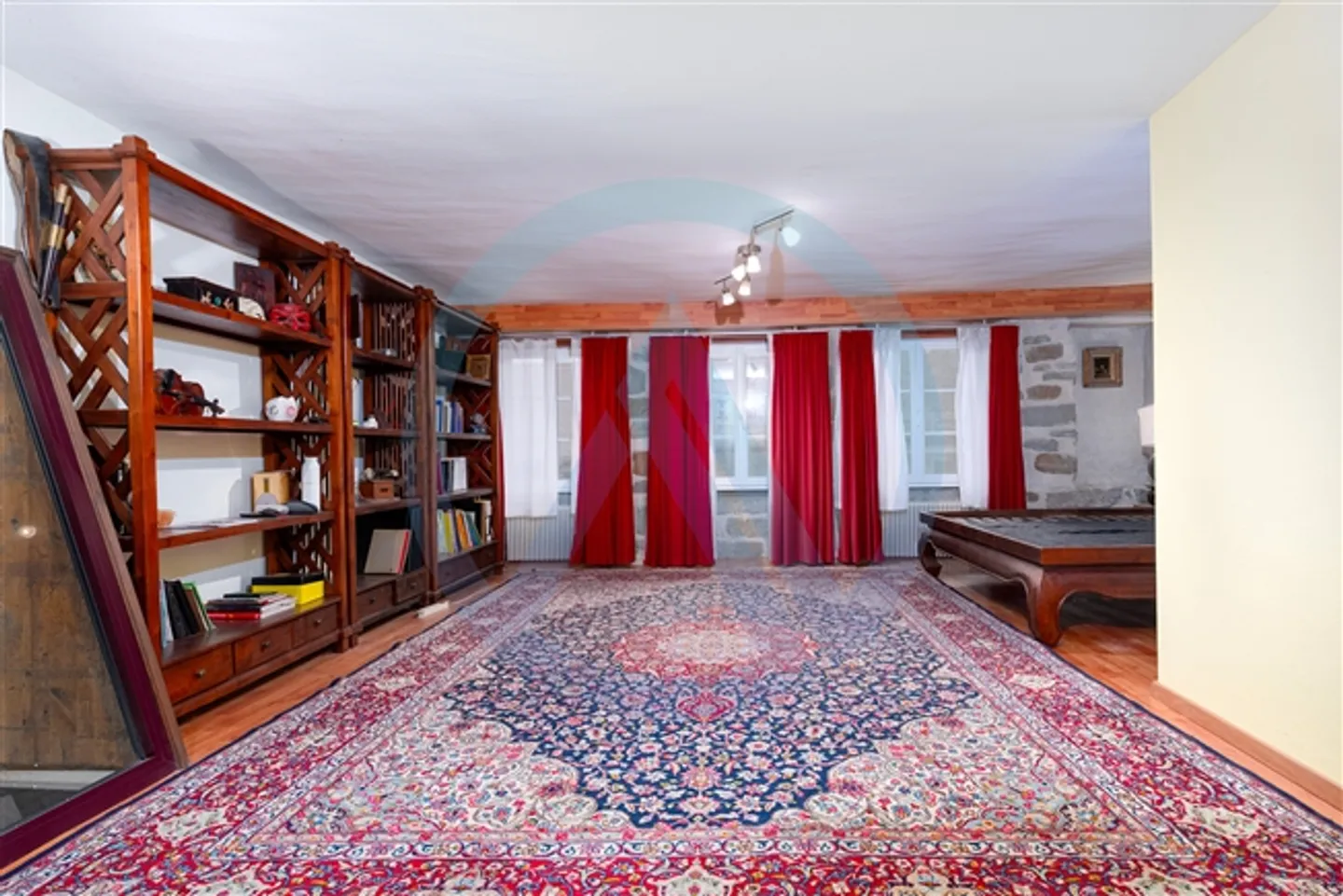 Casa di villaggio con 2 appartamenti indipendenti nel cuore del villaggio storico - Foto 4 di 17