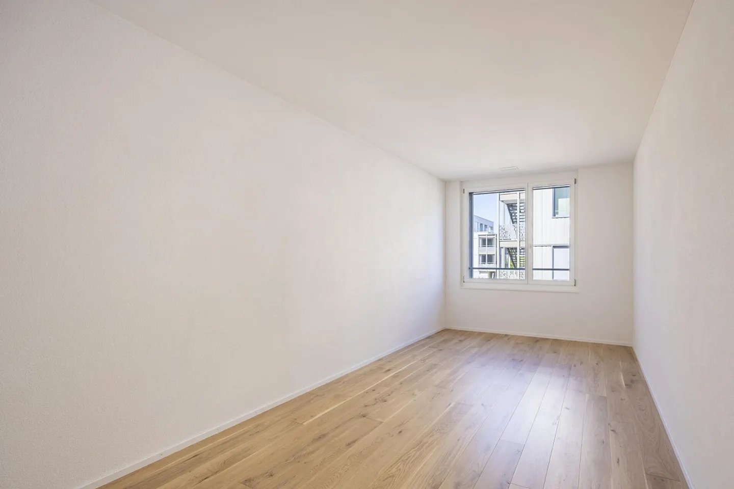 FIRST OCCUPANCY – modern living with a feel-good factor - Photo 8 of 13