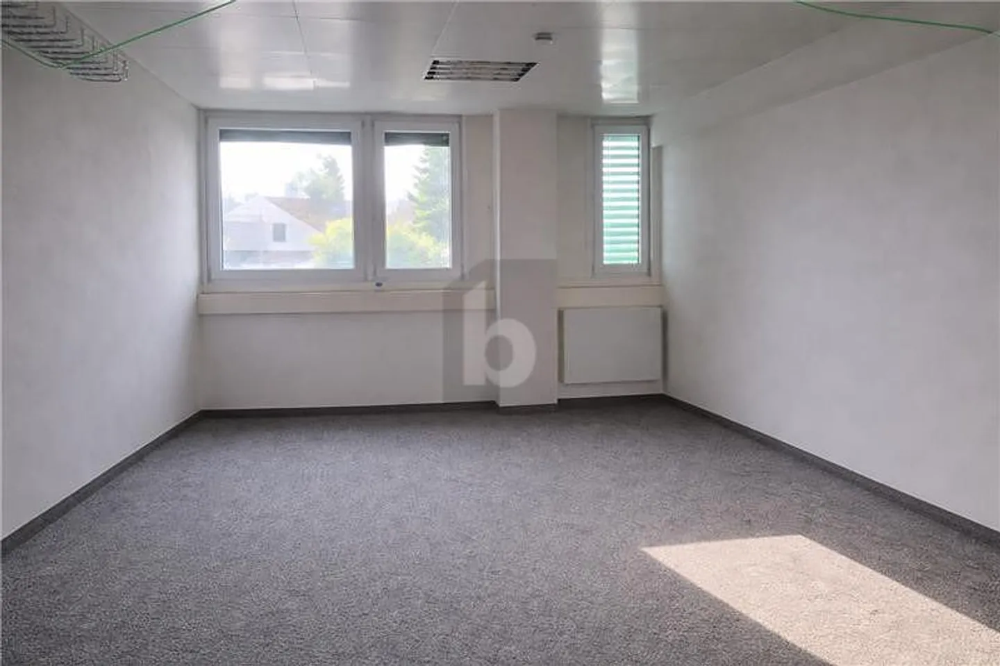 Professioneller Büroraum in Lonay - Foto 2 von 6