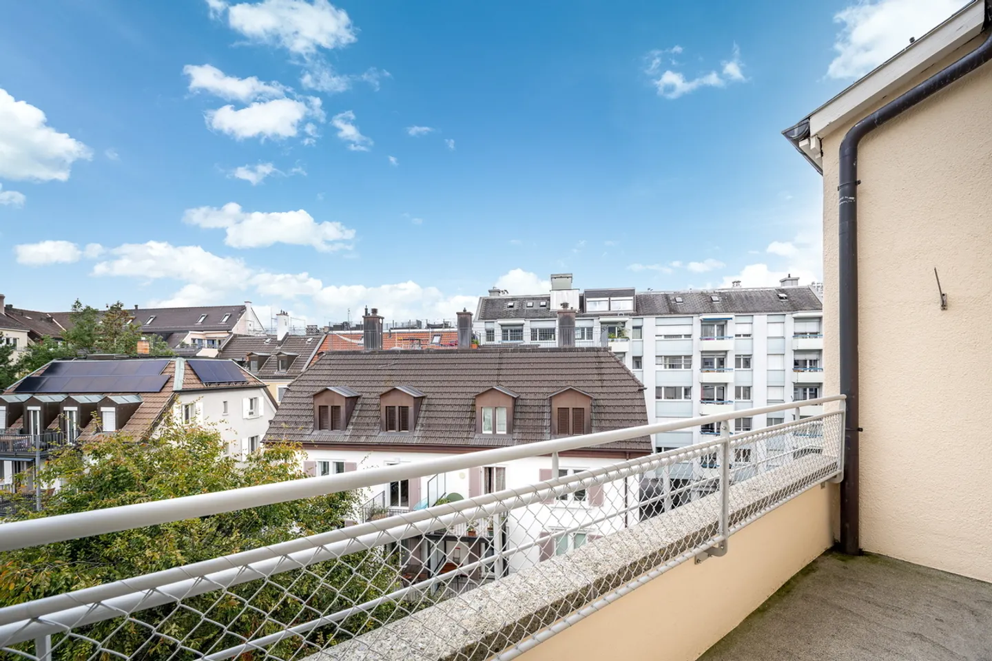 Au cœur de la ville - fraîchement rénové ! - Photo 11 sur 12