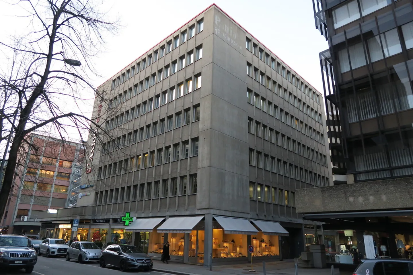 PRESTIGIÖSES PALAST IN EINEM SEHR ZENTRALEN BEREICH - Foto 1 von 1