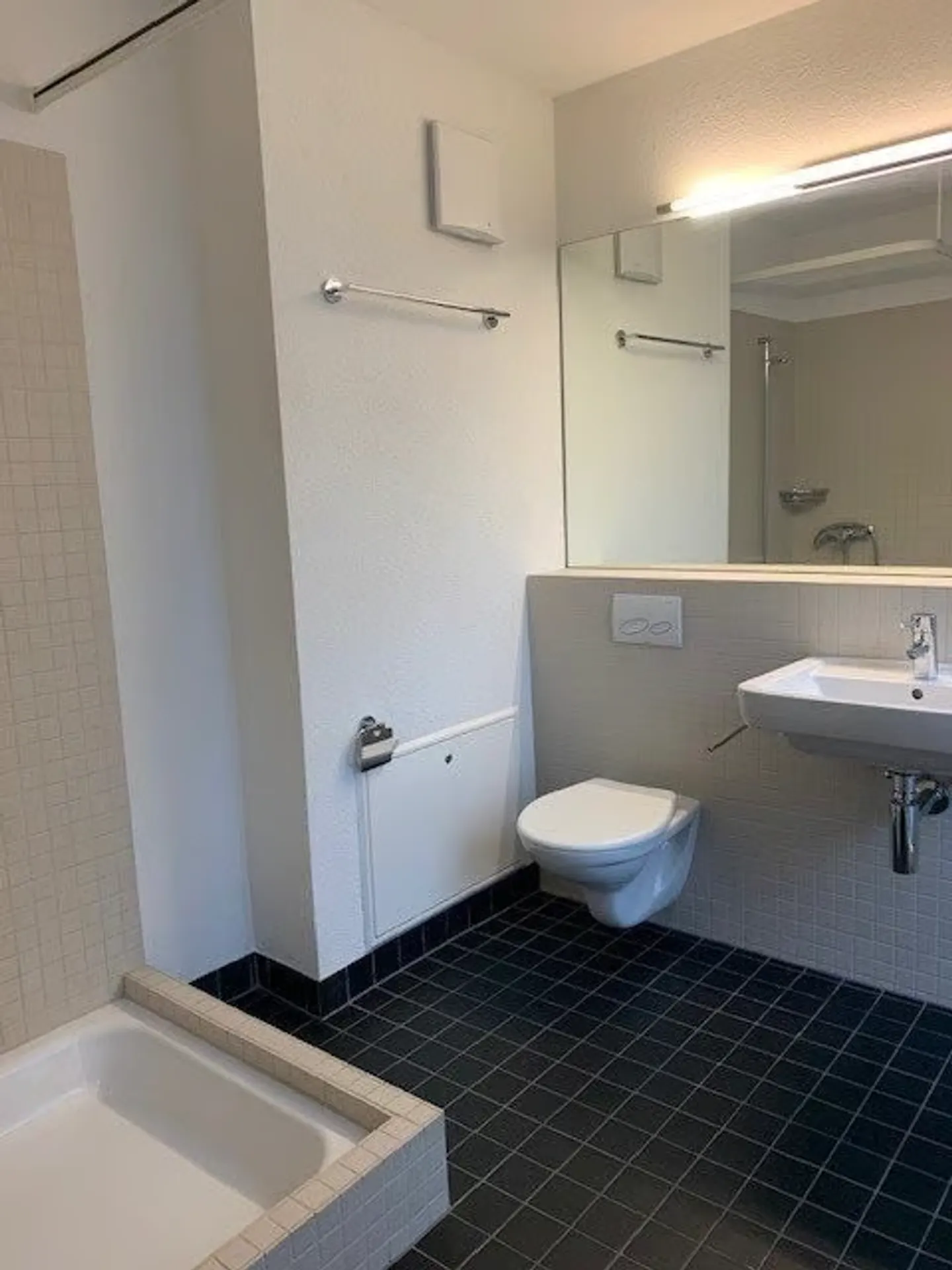 Appartement lumineux pour famille recherché ? - Photo 3 sur 7