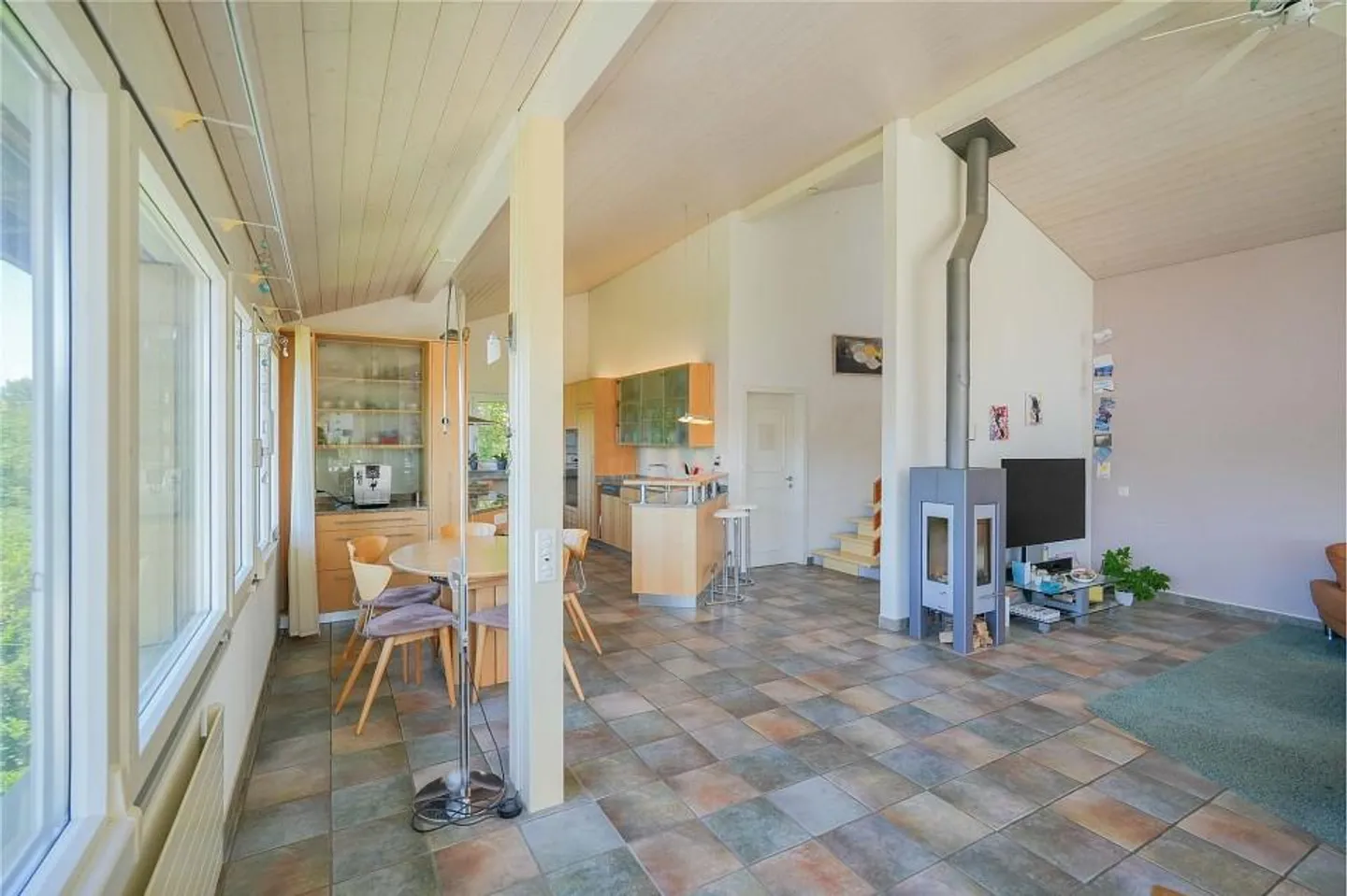 In the best location: 6.5-room single-family home with convincing space offer - Photo 11 of 13