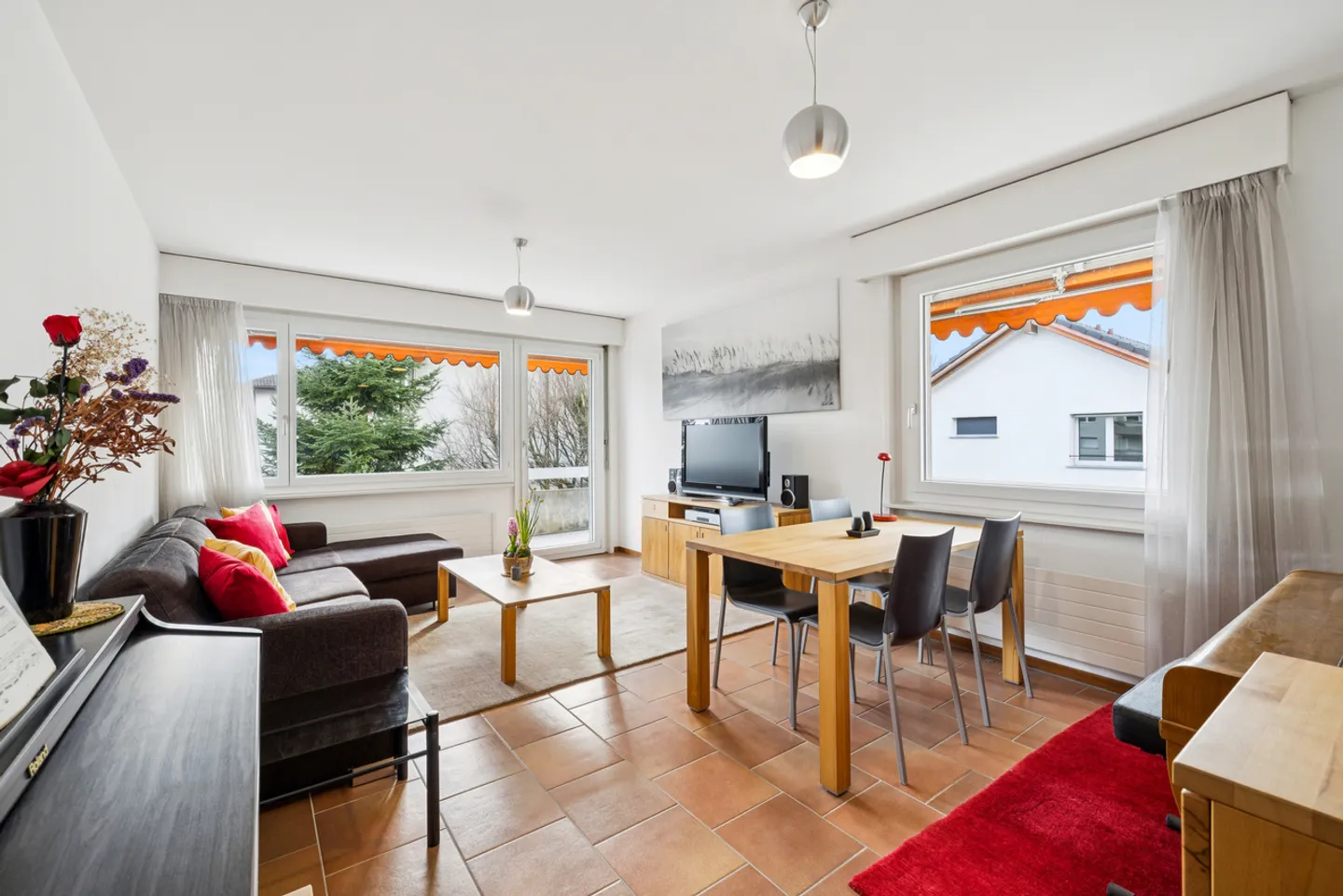 Geräumige Wohnung mit großem Balkon - Foto 5 von 10