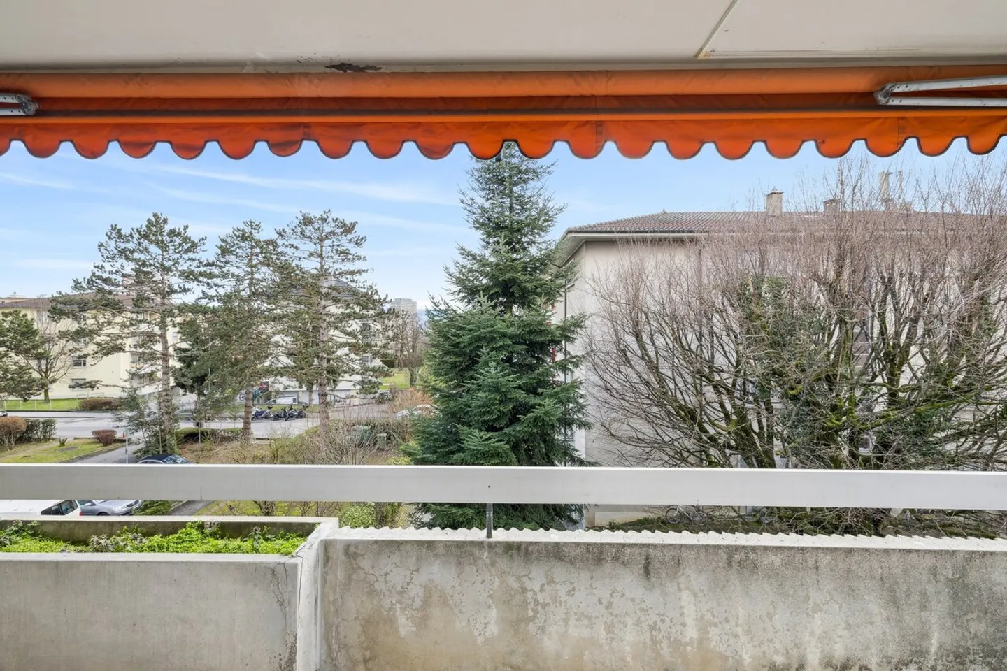 Geräumige Wohnung mit großem Balkon - Foto 7 von 10