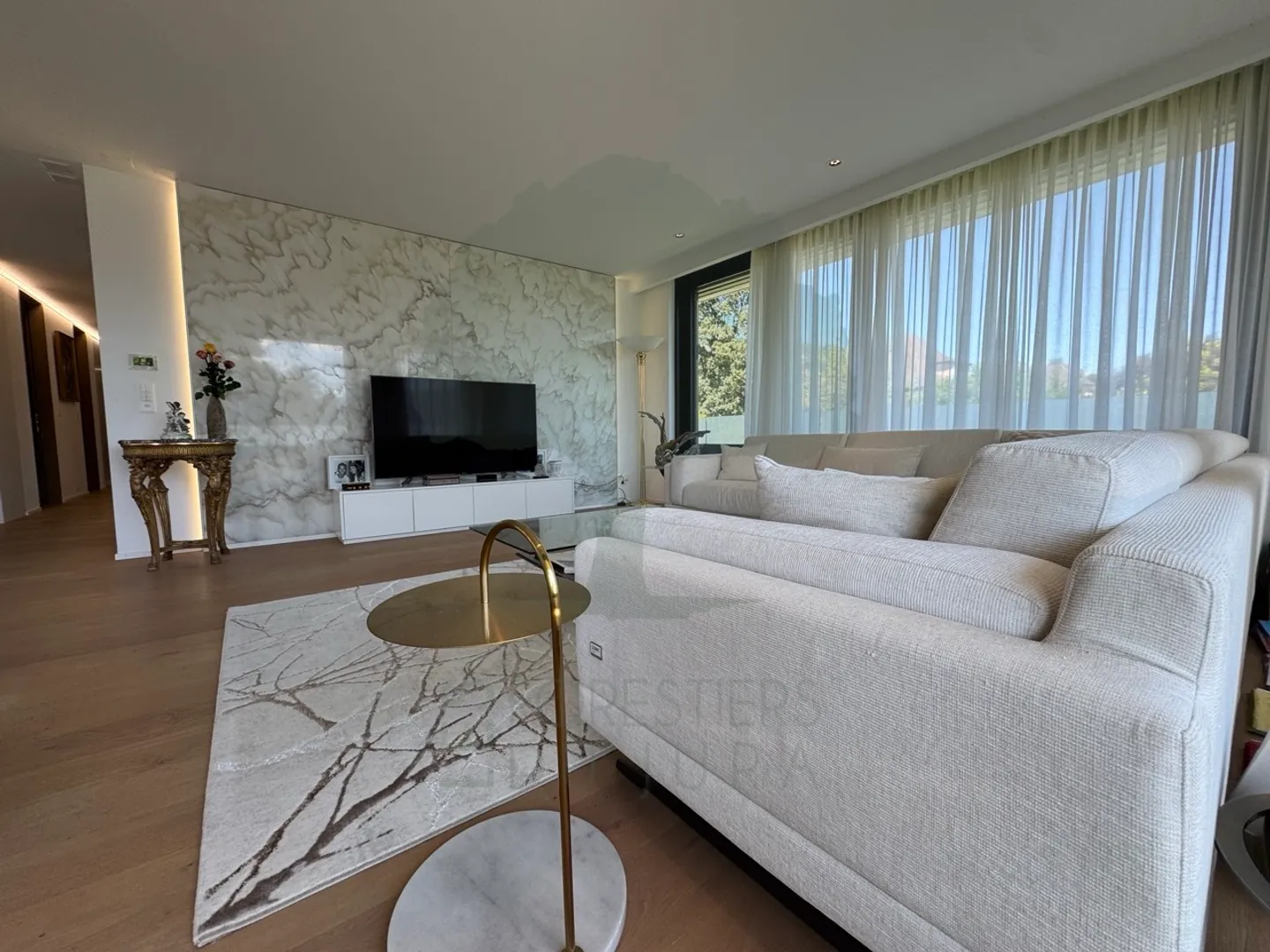 Superb 5.5-room apartment of 170 m² with a 62 m² terrace - Photo 7 of 37
