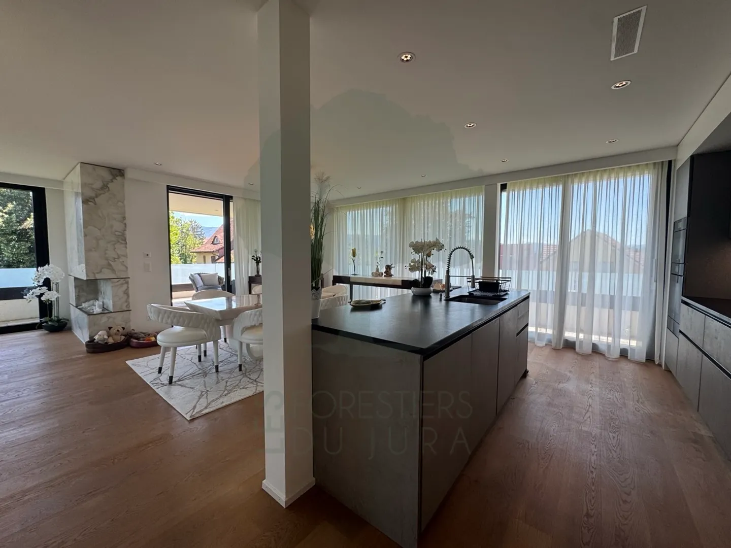 Superb 5.5-room apartment of 170 m² with a 62 m² terrace - Photo 15 of 37