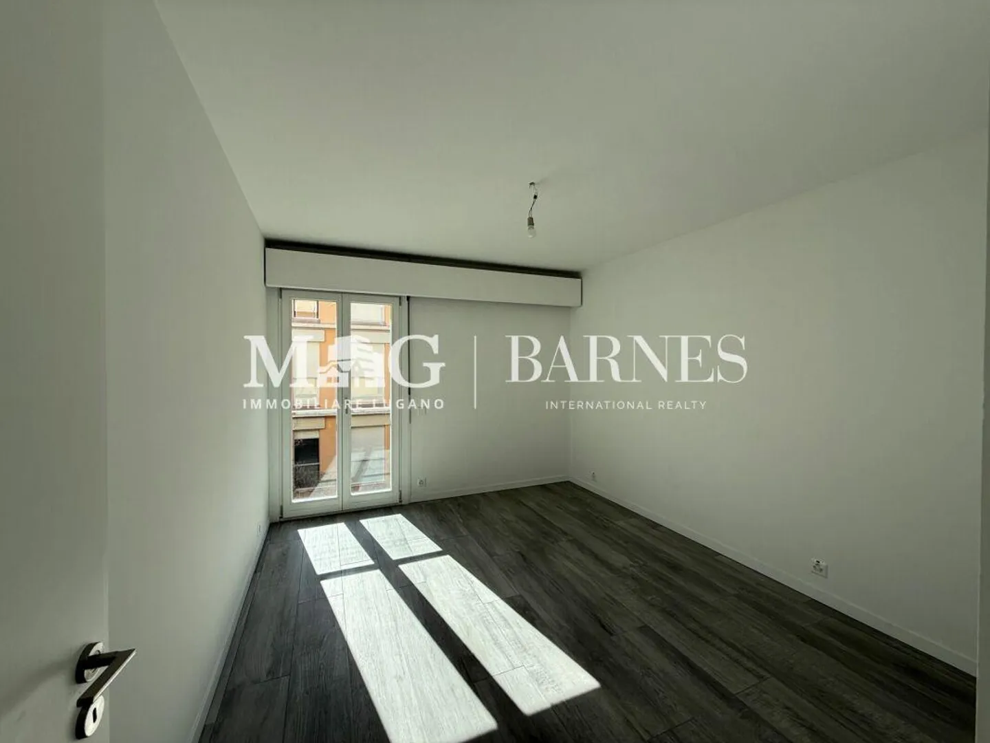 Lugano, Castagnola: Directly on the Lake - 4.5 room apartment - Photo 8 of 9