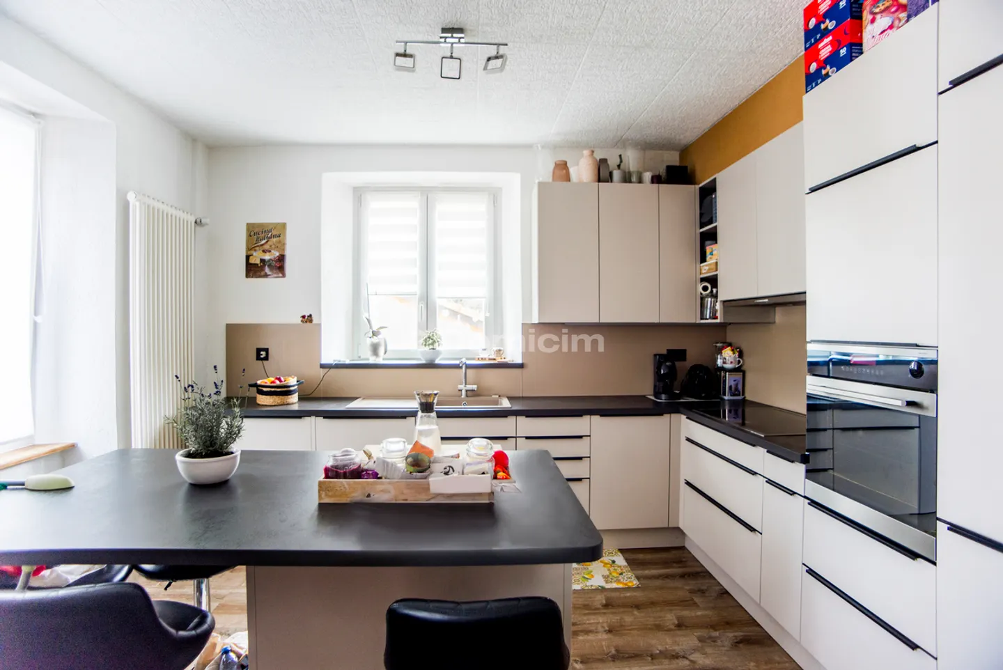 Appartement rénové à Le Locle - Photo 1 sur 12