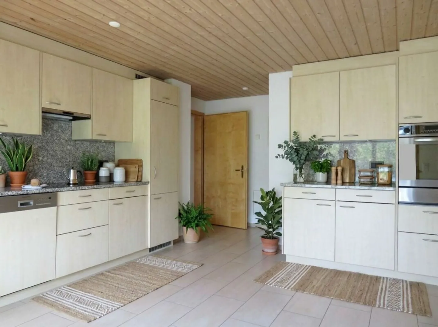 Geräumige Wohnung mit Bergsicht - Foto 6 von 9