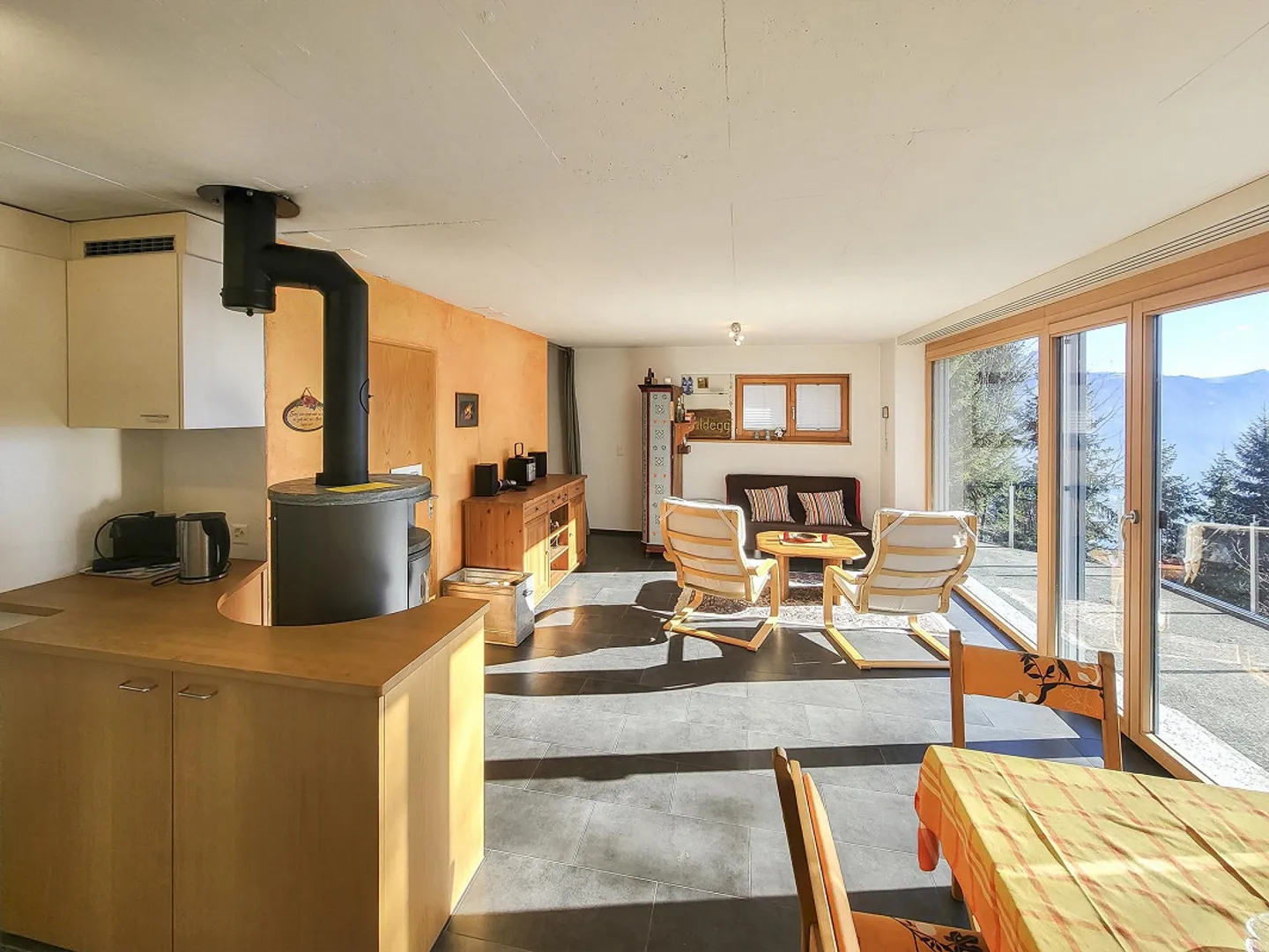 Modern Holiday Home with Charming Valley View - Photo 2 of 10