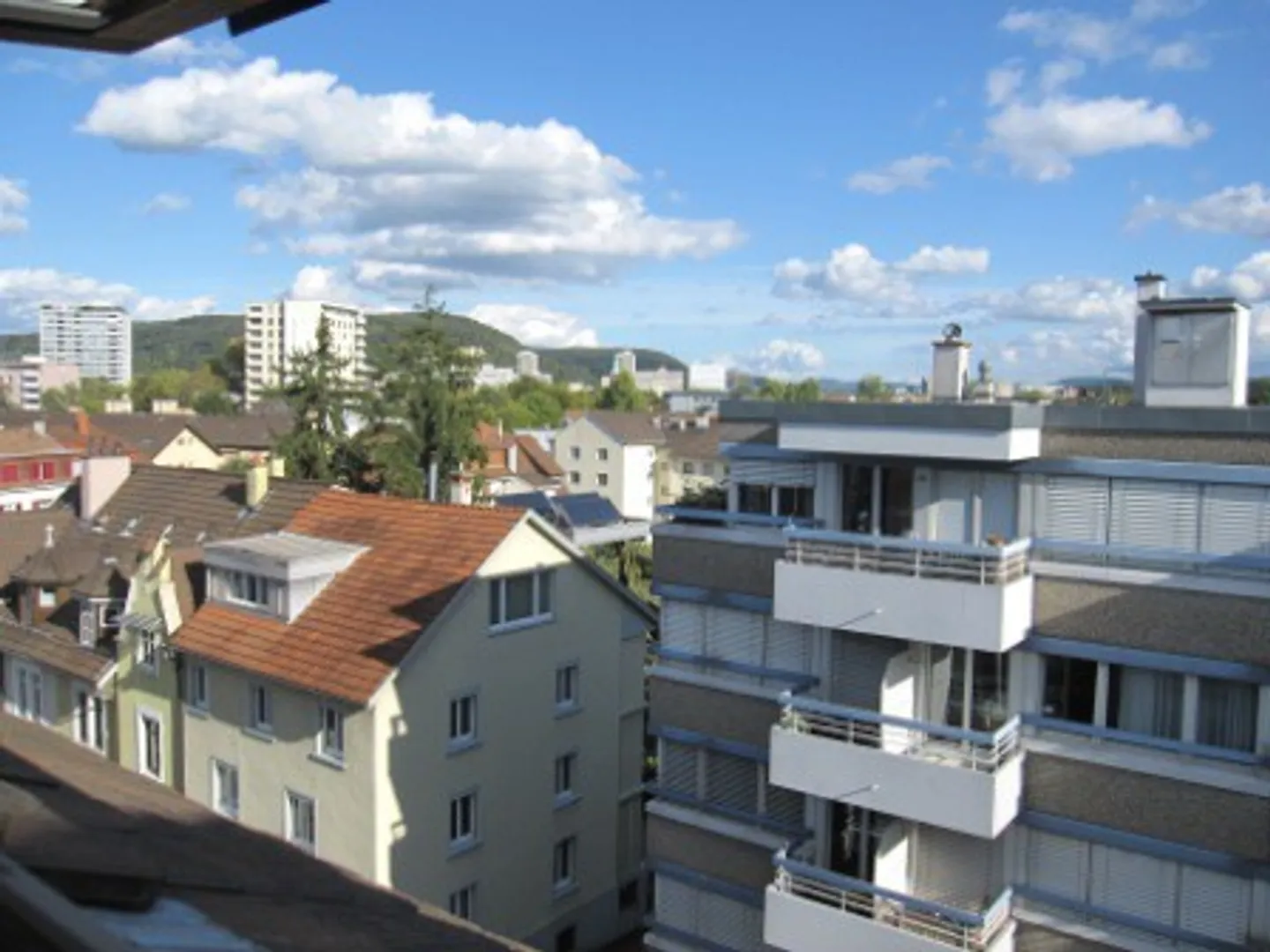4.5-Room Maisonette Apartment with Suite & much more.. in a central location in Birsfelden - Birsköpfli & Hardwald.. Recreation area - Photo 3 of 8
