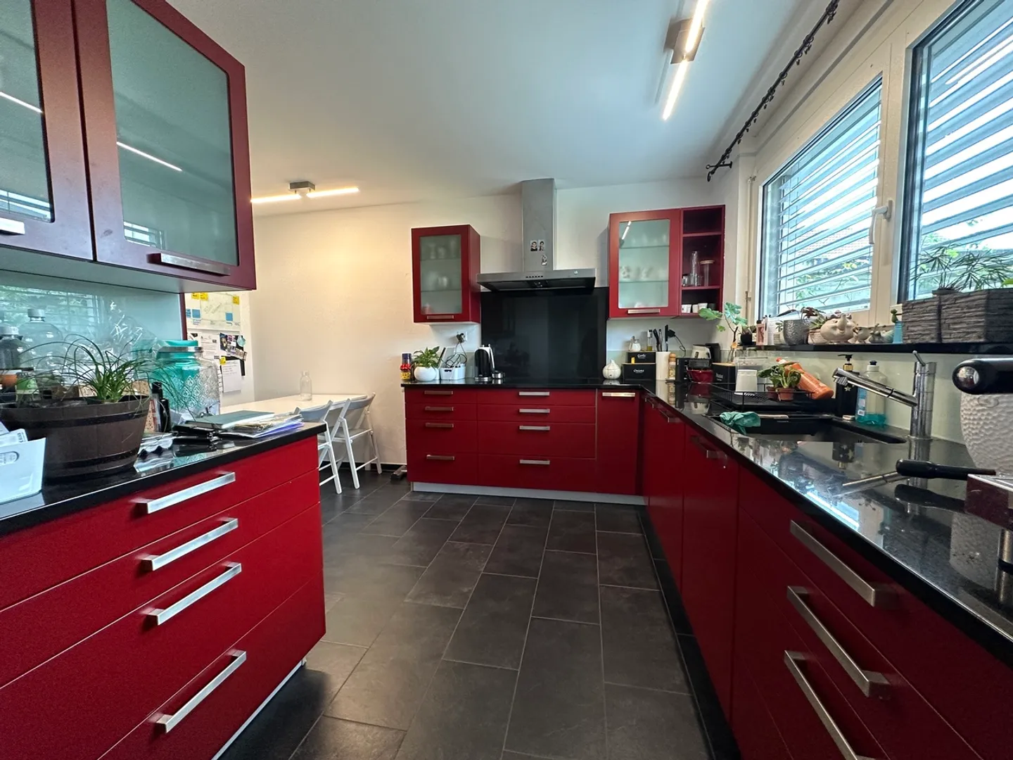 Ottima casa familiare a schiera con giardino e carport per 2 auto - Foto 8 di 15