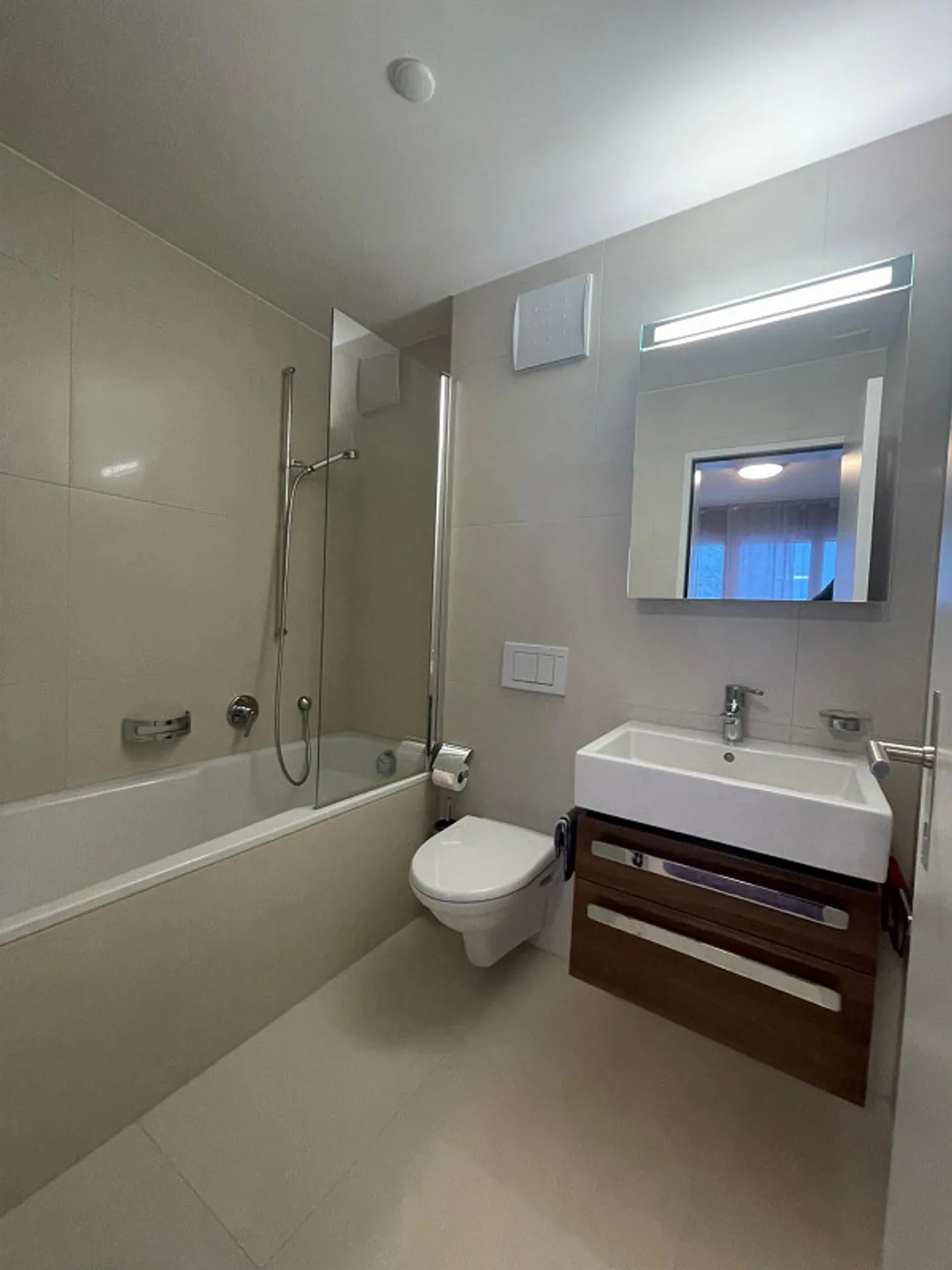 Appartement 5.5 pièces dans 2 unités en emplacement privilégié - Photo 6 sur 11