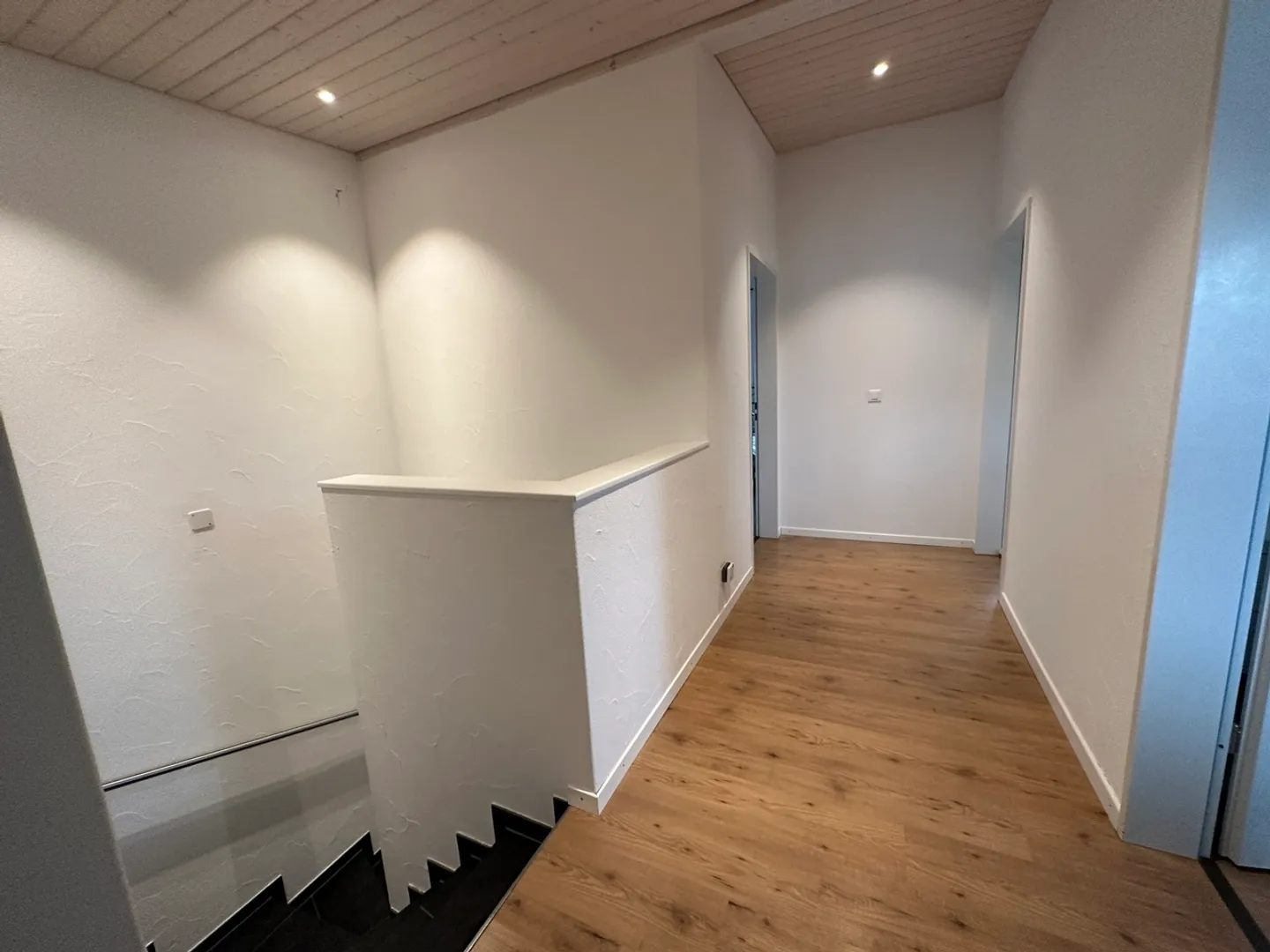 Ottima casa familiare a schiera con giardino e carport per 2 auto - Foto 10 di 15