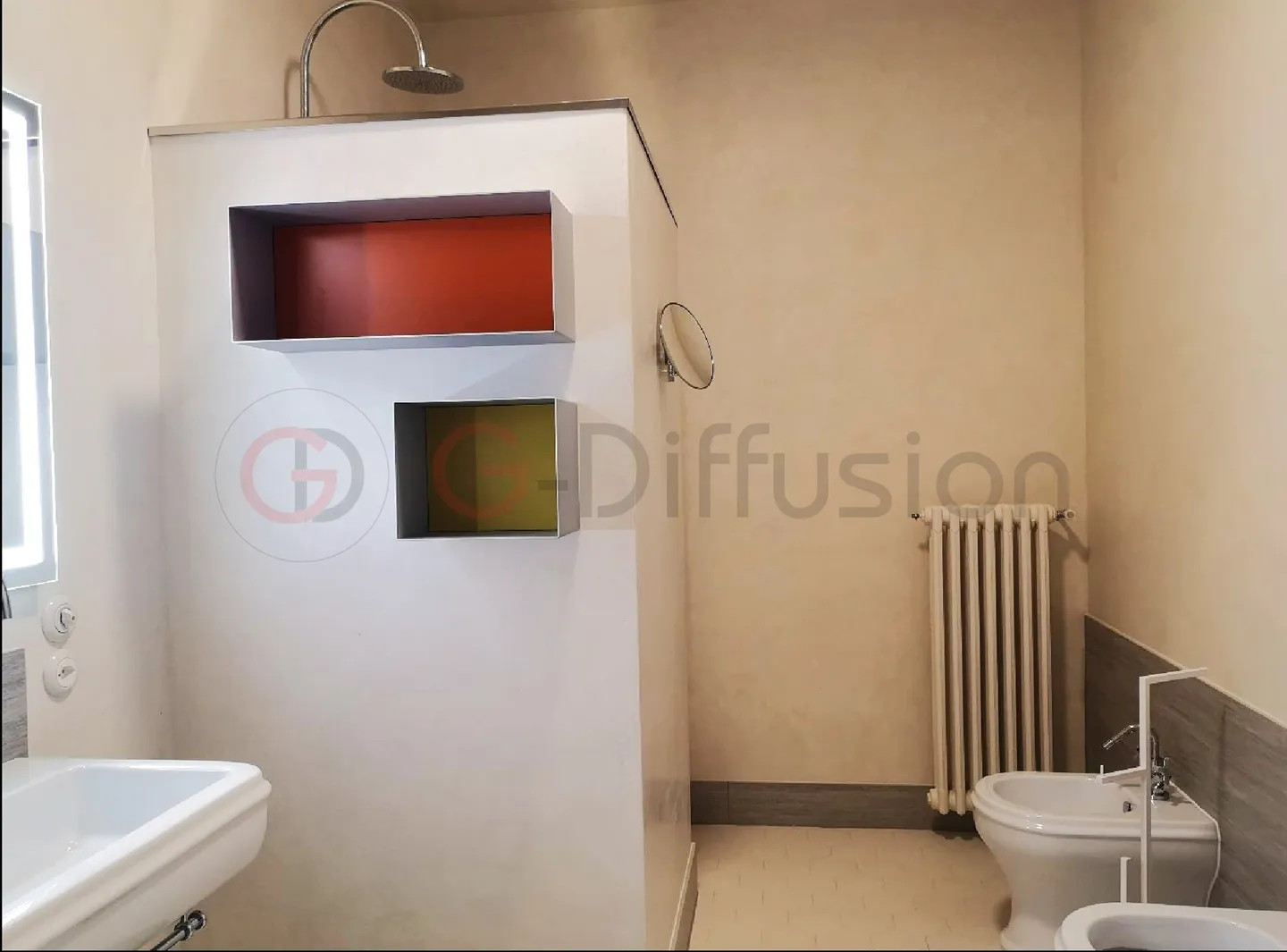 Bellissimo appartamento arredato di 3,5 stanze nel cuore di Vevey - Foto 10 di 14