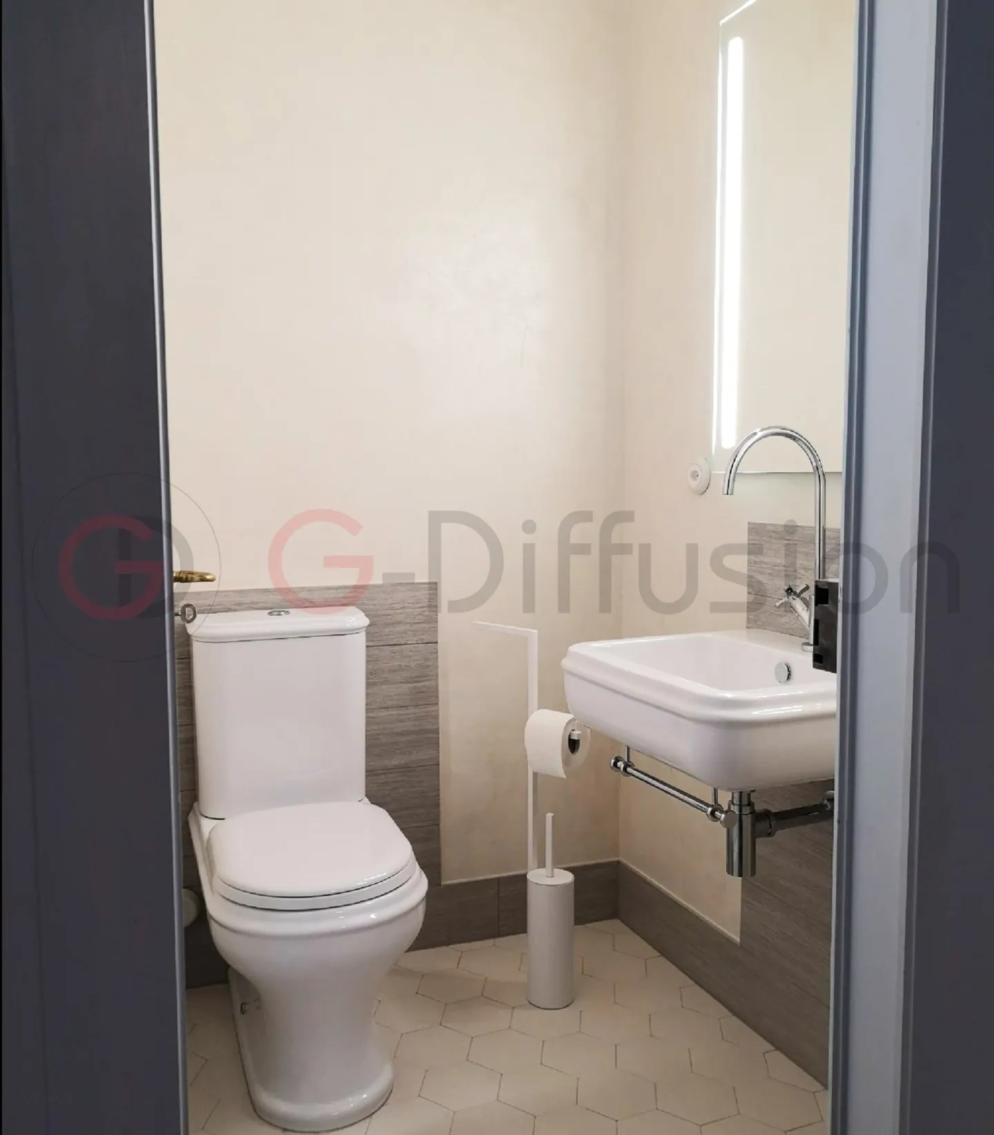 Bellissimo appartamento arredato di 3,5 stanze nel cuore di Vevey - Foto 12 di 14