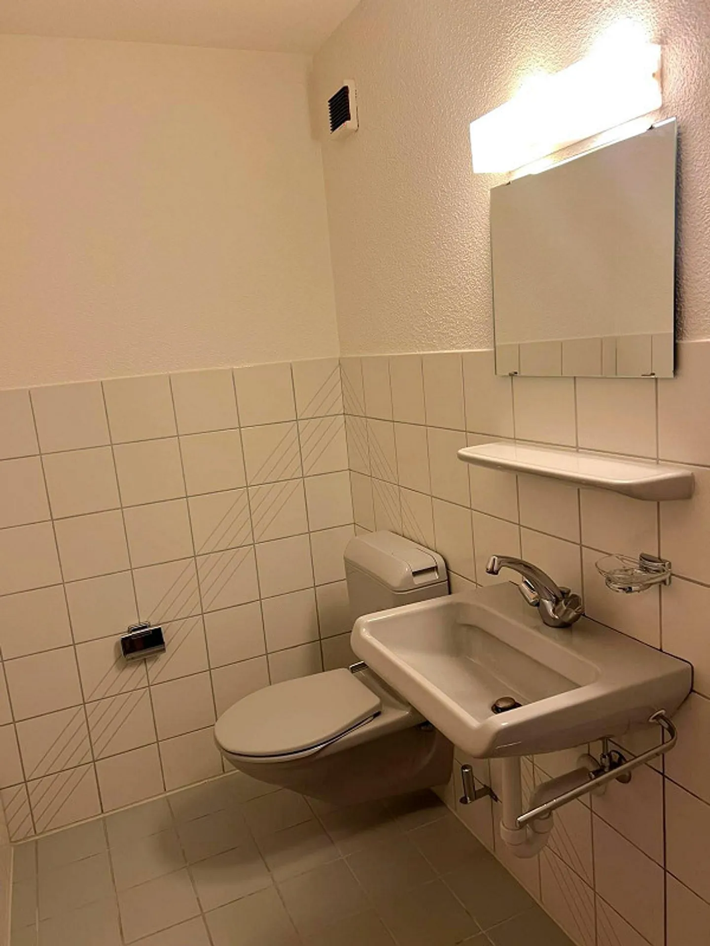 Your new practice / Your new office in a central location - Photo 9 of 10