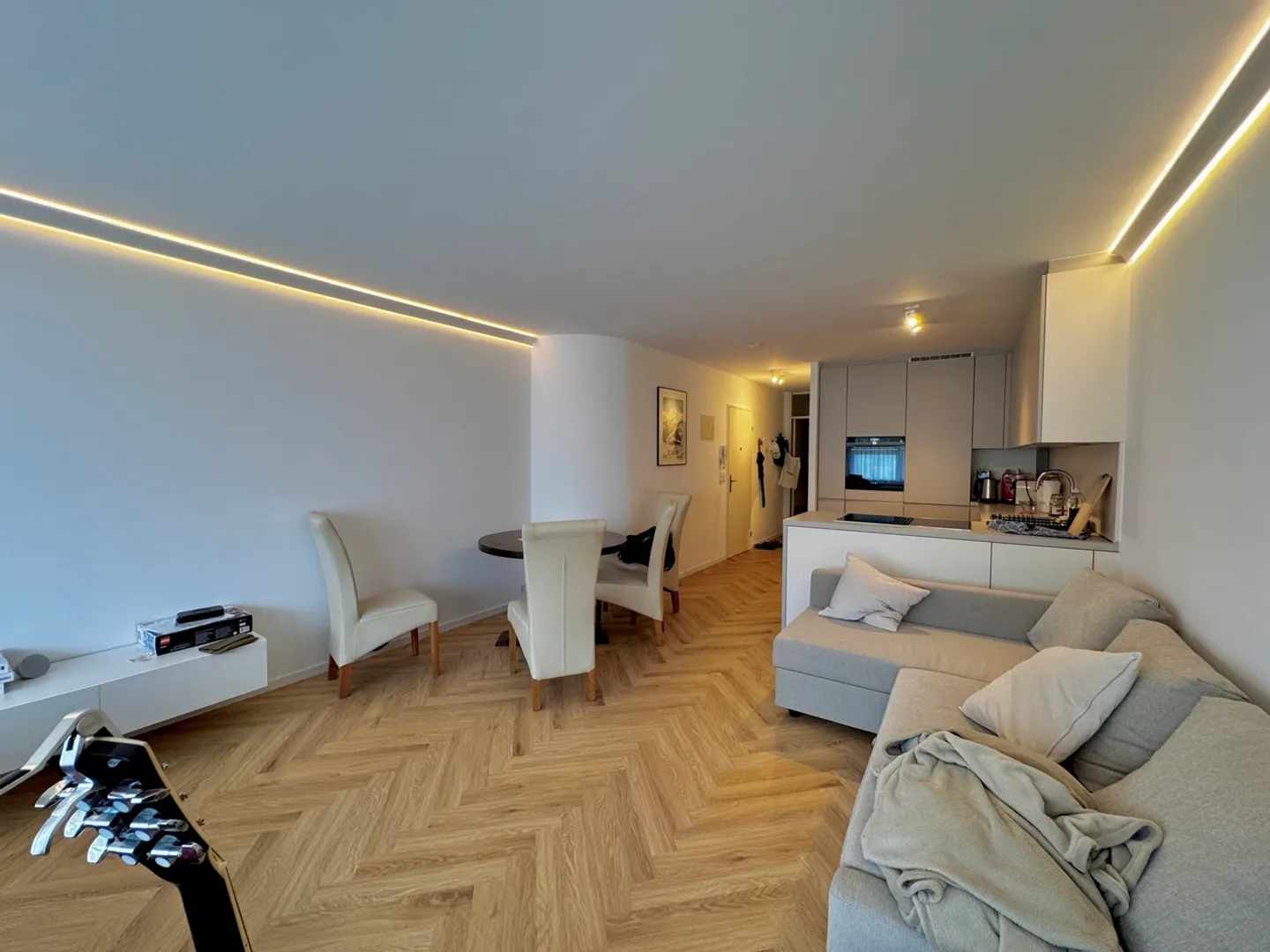 Living in the Heart of Basel - Stylish, with Elevator and Double Balcony - Photo 1 of 10