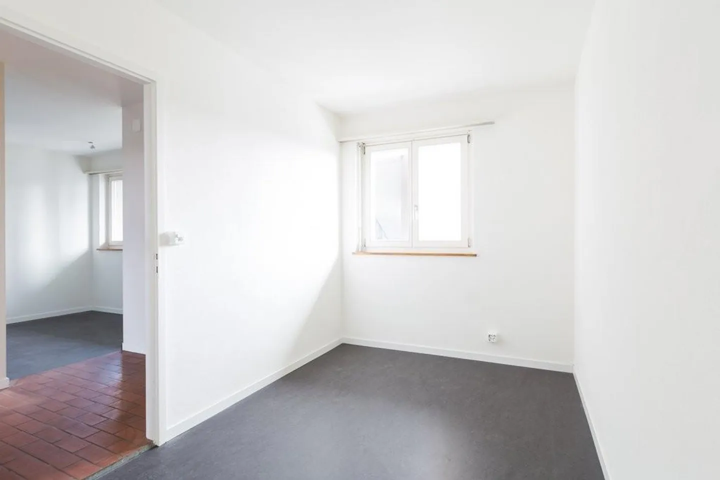 Geräumige Wohnung mit Balkon - Foto 3 von 7