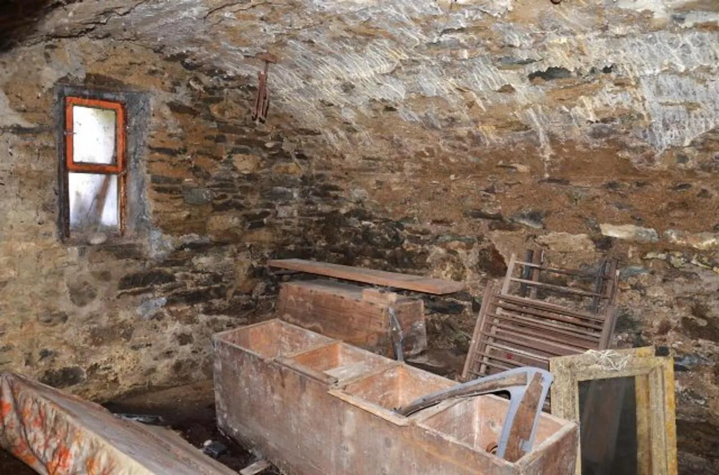 Maison tessinoise de 12 pièces au centre du village à rénover avec jardin - Photo 13 sur 13