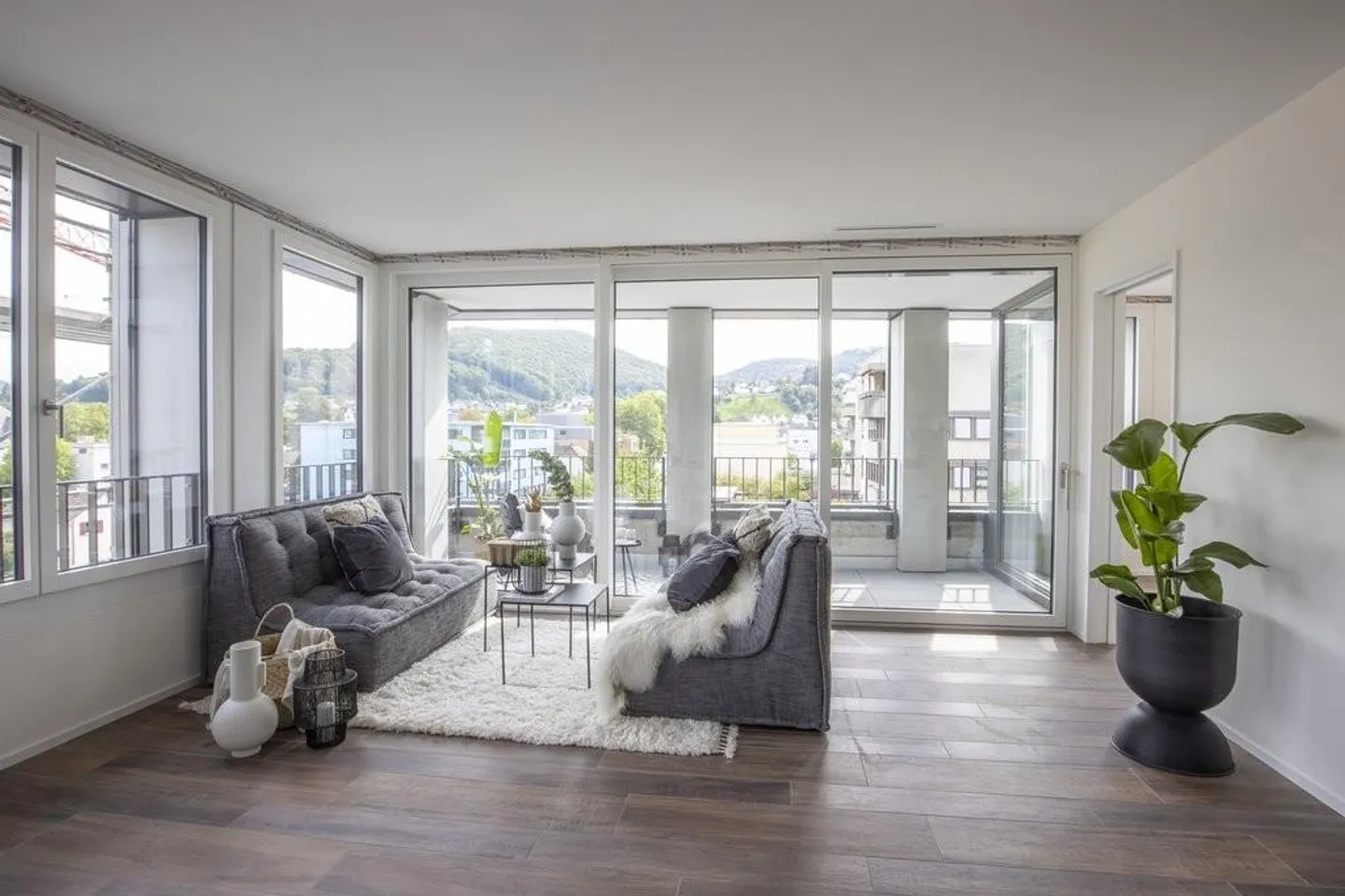 Vivere moderno nella torre a Pratteln - Foto 5 di 10