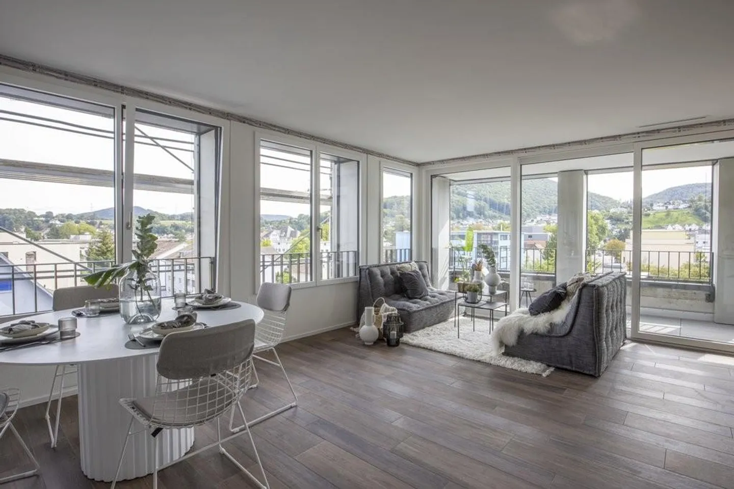 Vivere moderno nella torre a Pratteln - Foto 4 di 10