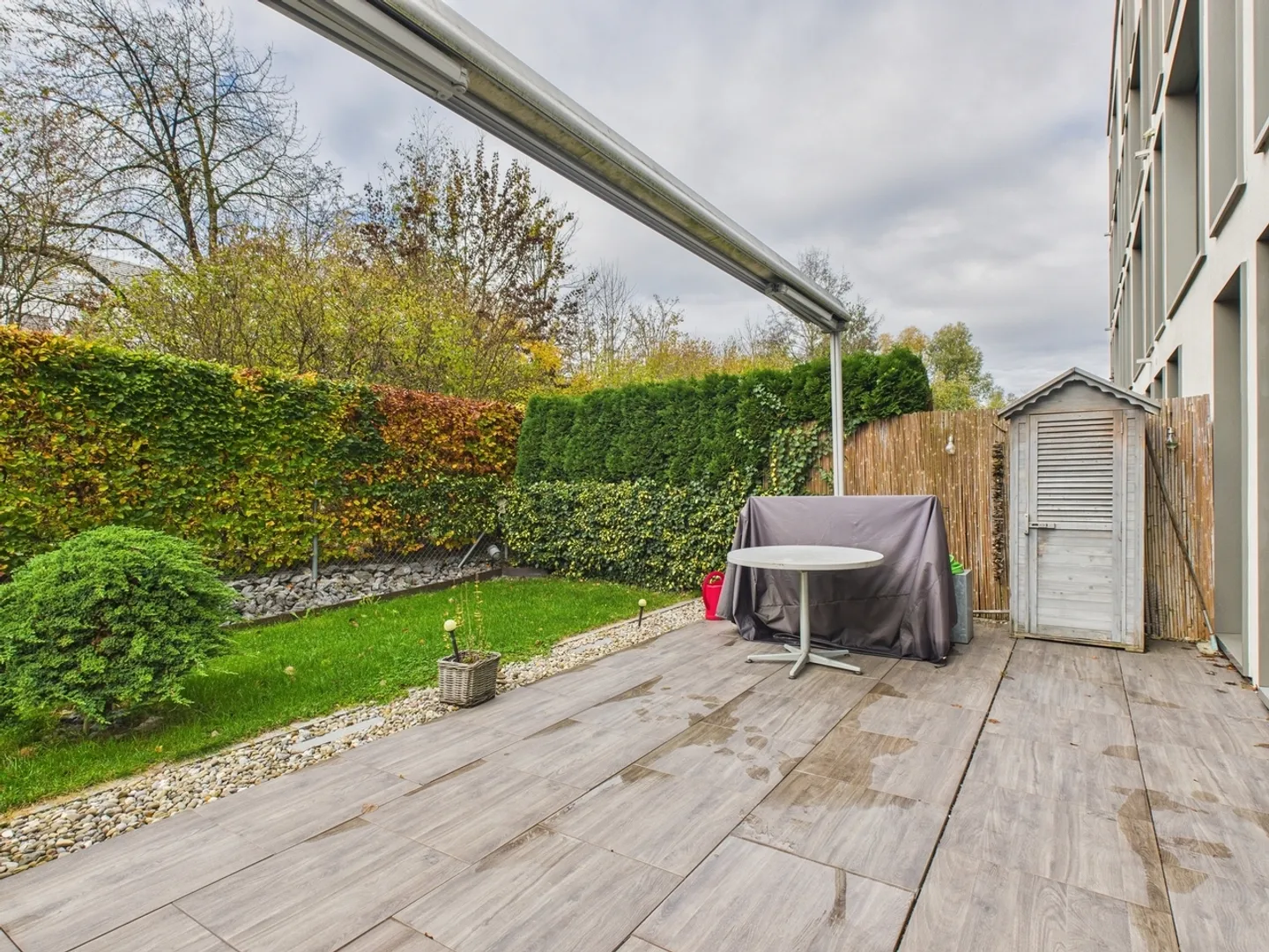 Appartement de terrasse 3,5 pièces, meublé - Photo 10 sur 12