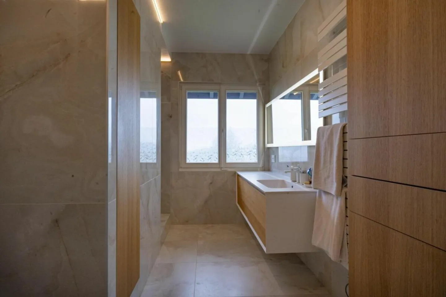 Villa mit Seeblick in St-George - Foto 8 von 15