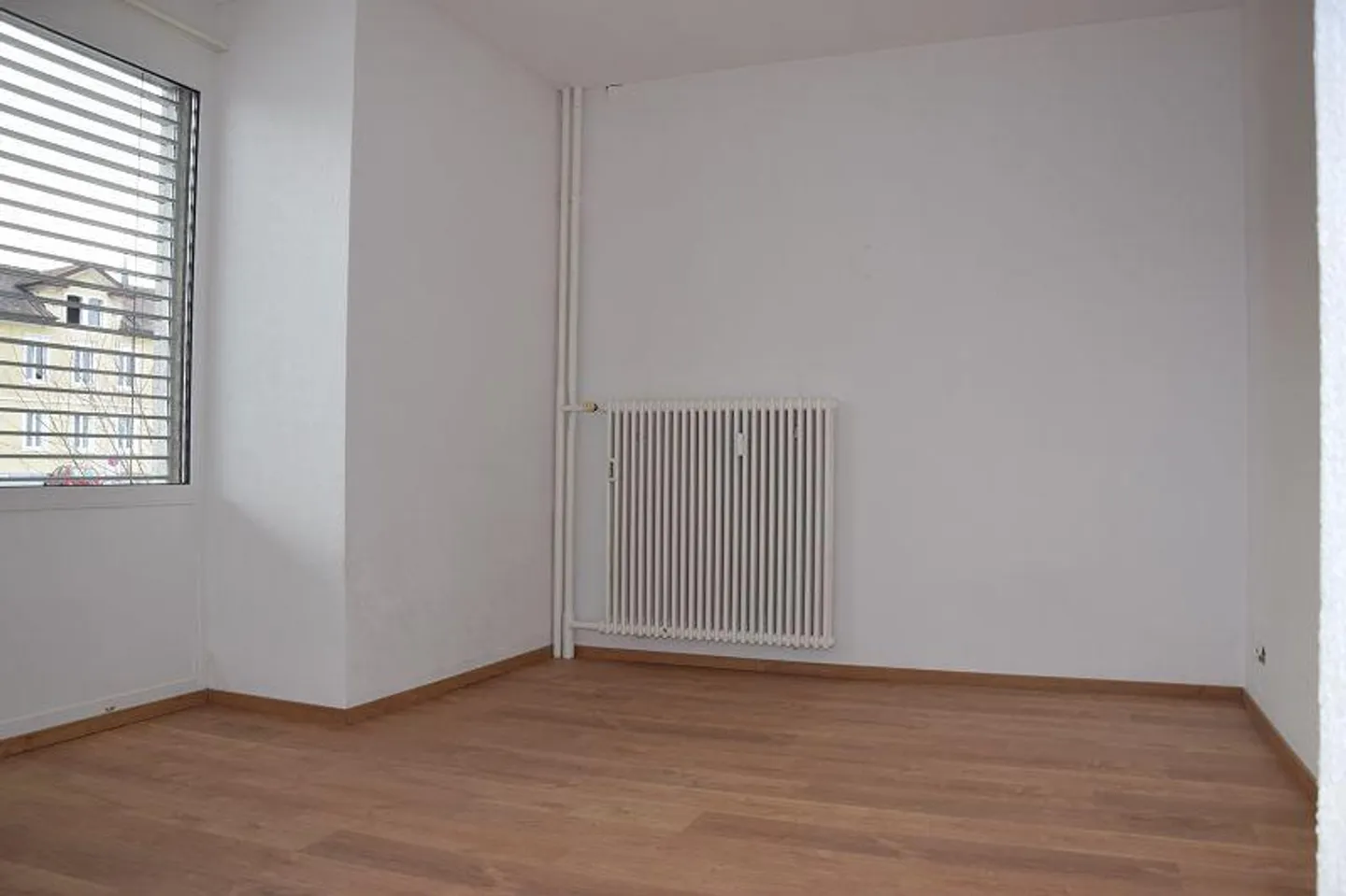 Residential building for sale - Photo 9 of 10