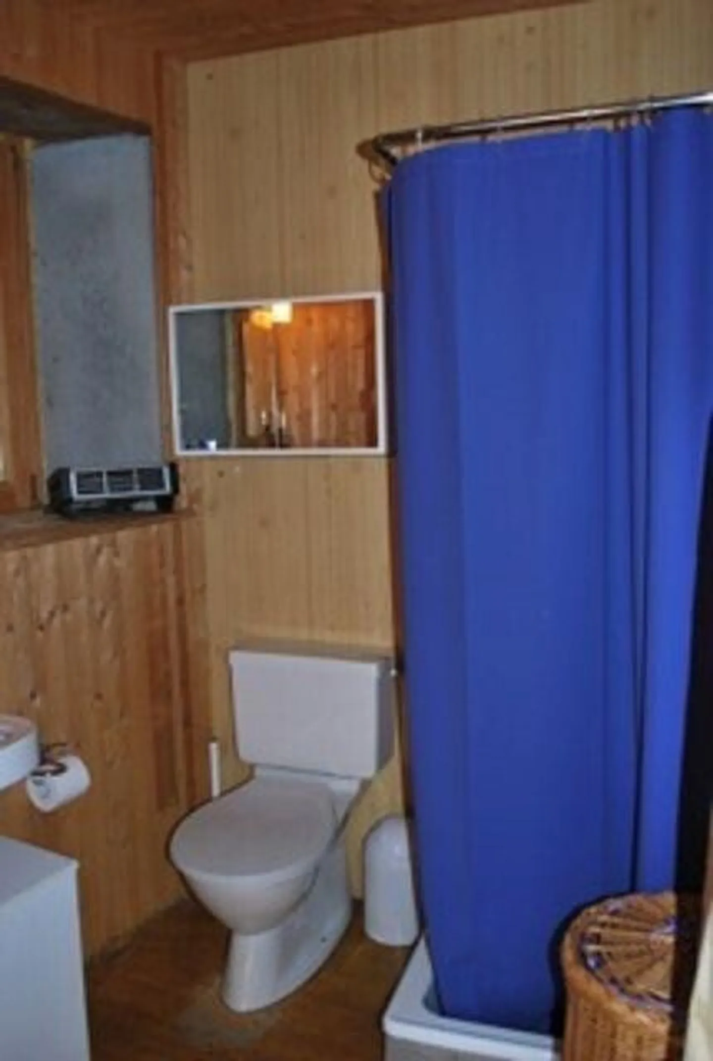 Charming Village House with Garden - Photo 6 of 8