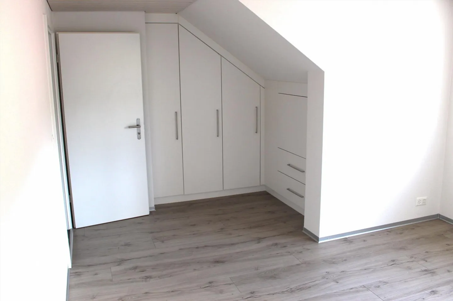 Exklusive 4.5-Zimmer-Dachwohnung - Foto 4 von 10