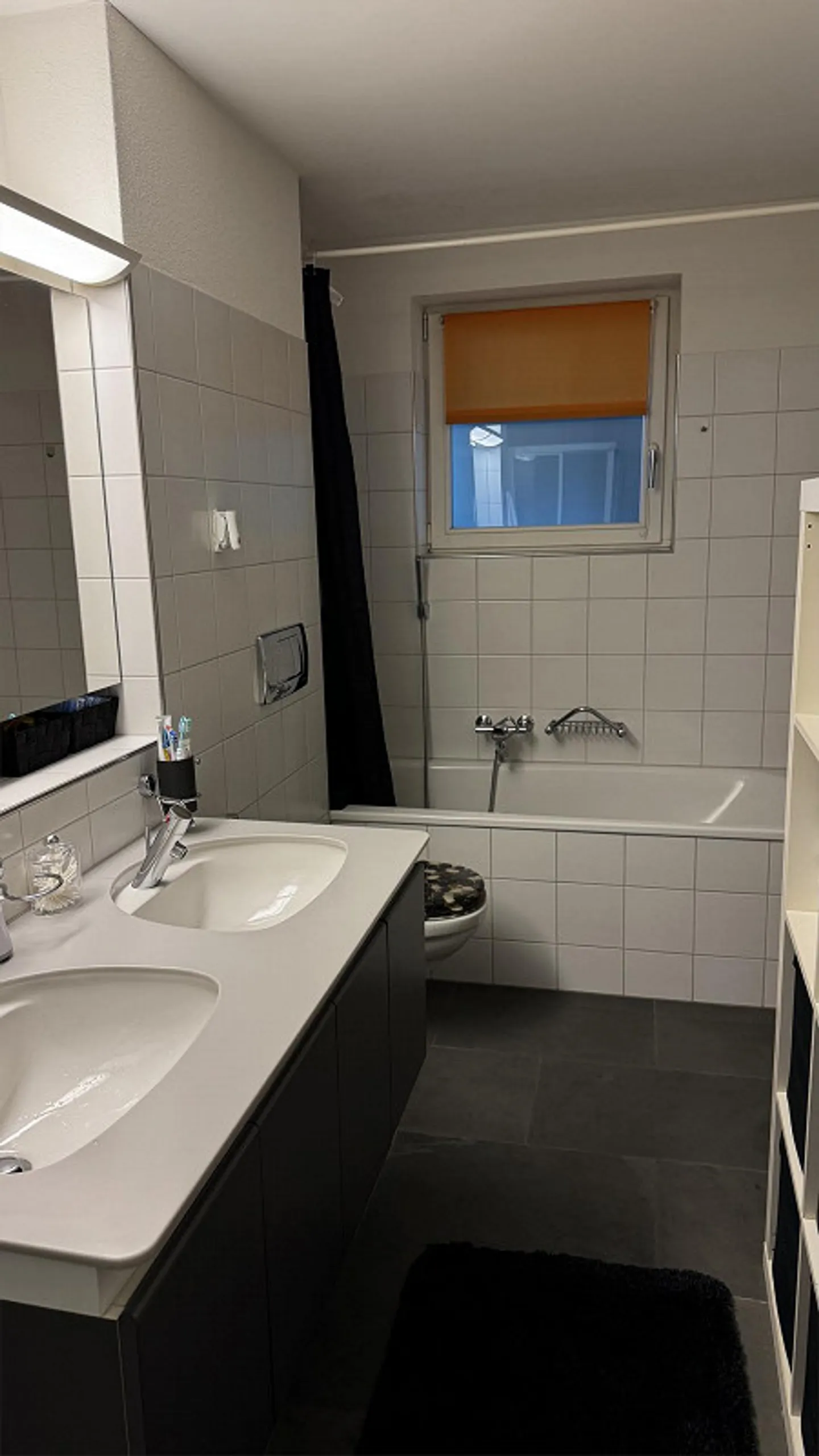 4.5 room apartment with approx. 112m2, large terrace/private garden, near the lake - Photo 13 of 16