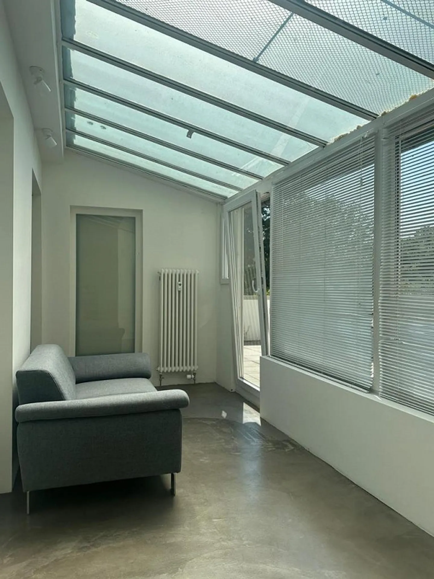APPARTEMENT D'ANCIENNE RÉNOVATION COMPLÈTE AVEC BEAUCOUP DE CHARME ! - Photo 10 sur 12