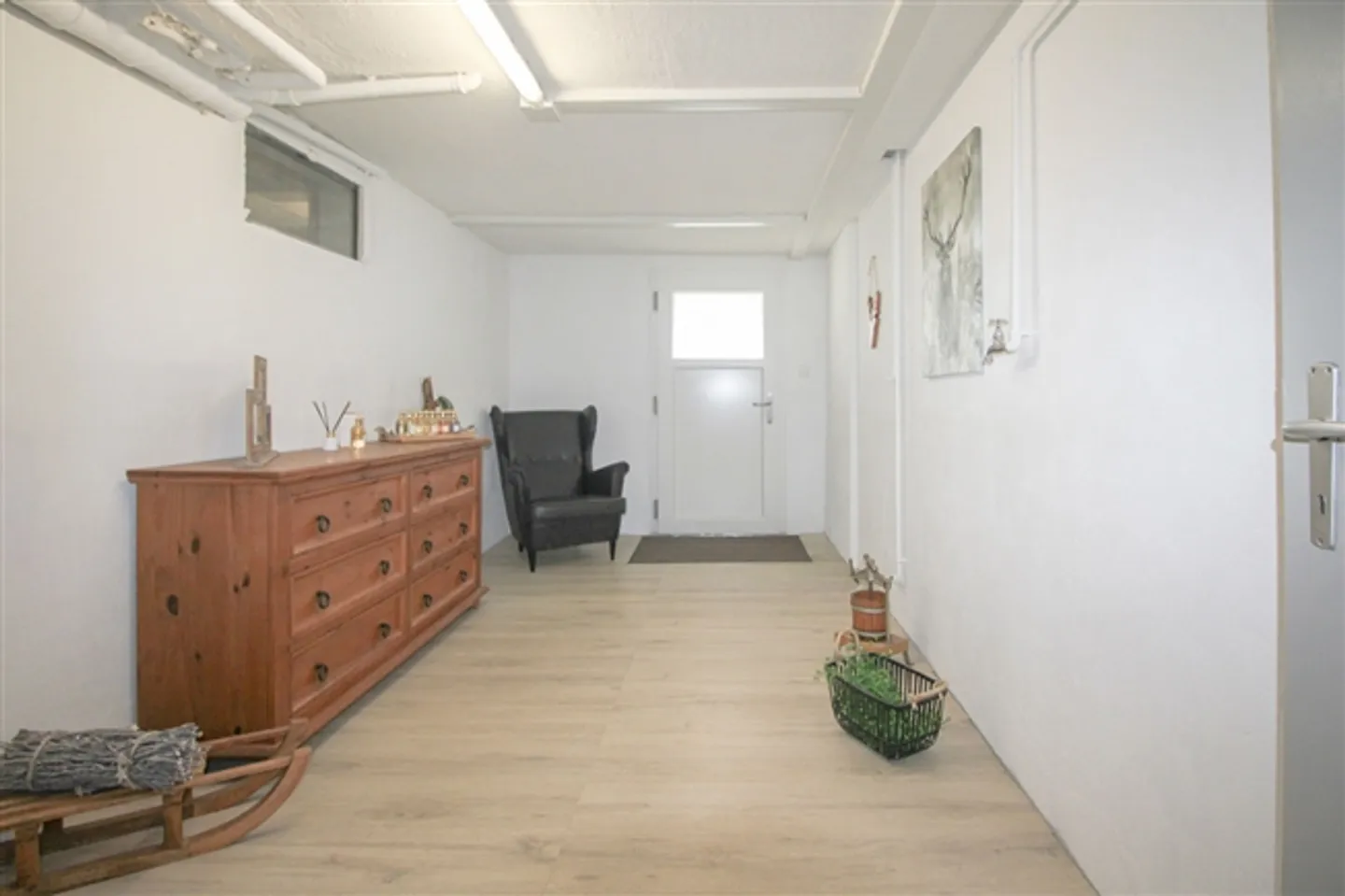 «5,5-Zimmer-Chalet mit grossem Garten mit Bäumen und überdachtem Auto» - Foto 6 von 20