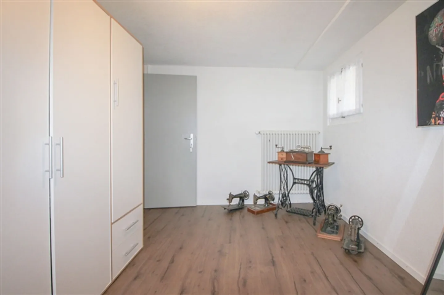 «5,5-Zimmer-Chalet mit grossem Garten mit Bäumen und überdachtem Auto» - Foto 7 von 20