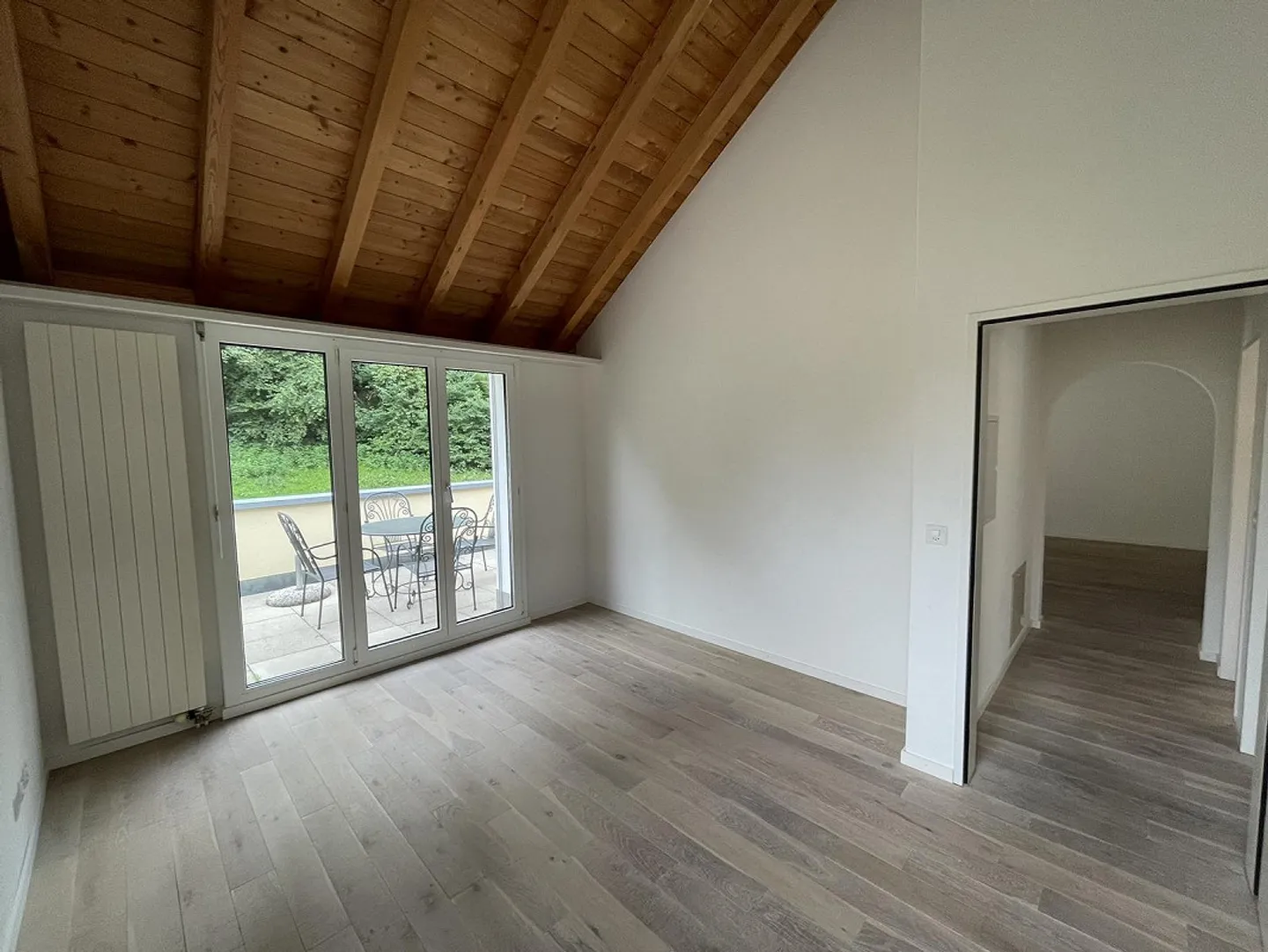 Charming penthouse with spacious terraces - Photo 5 of 13