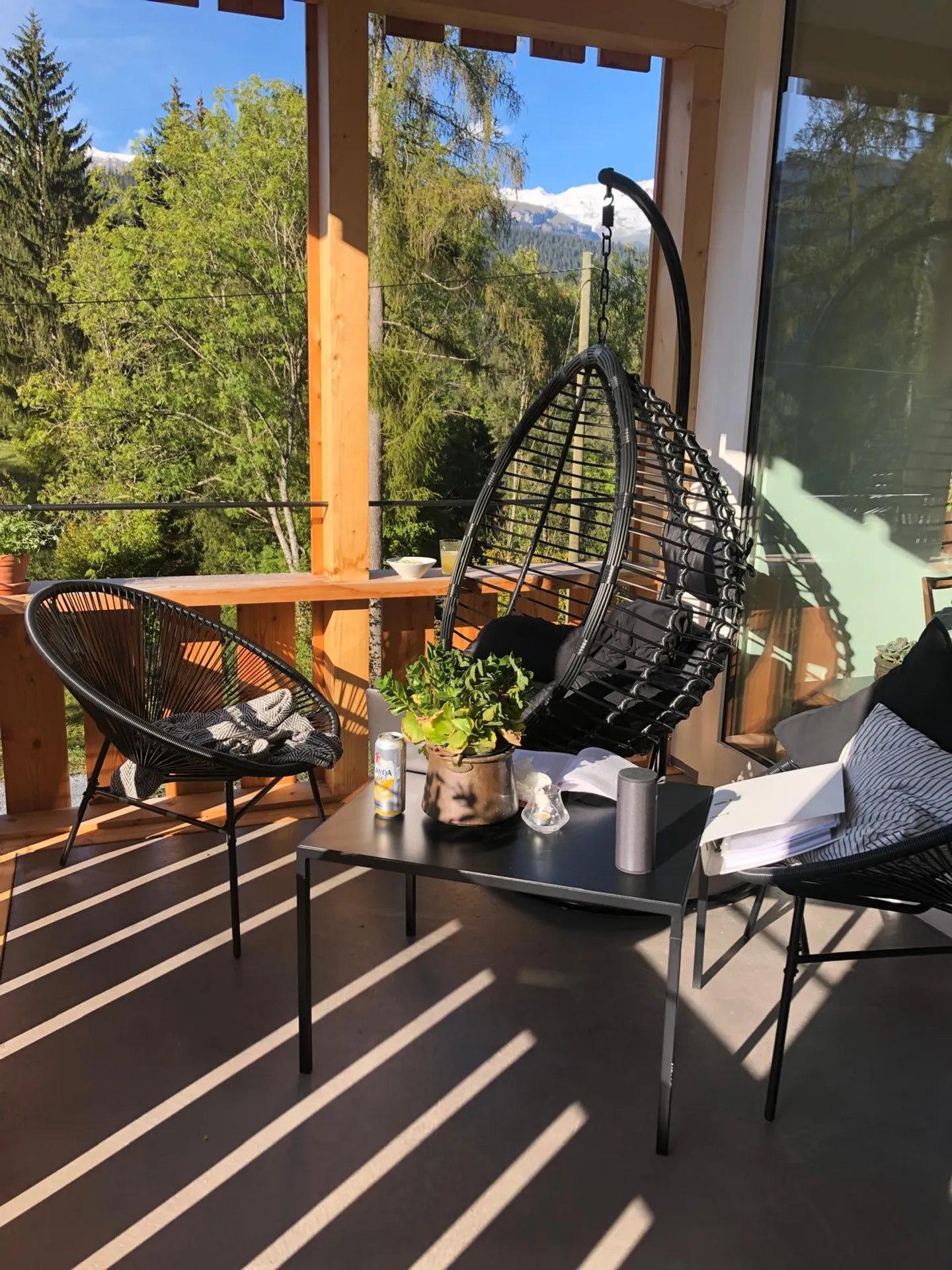 Modern 2.5-room apartment in a quiet location in Valendas - Photo 4 of 5