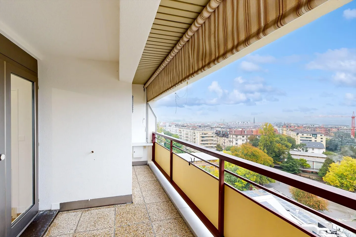 Magnifique appartement près du Parc Geisendorf ! - Photo 3 sur 7