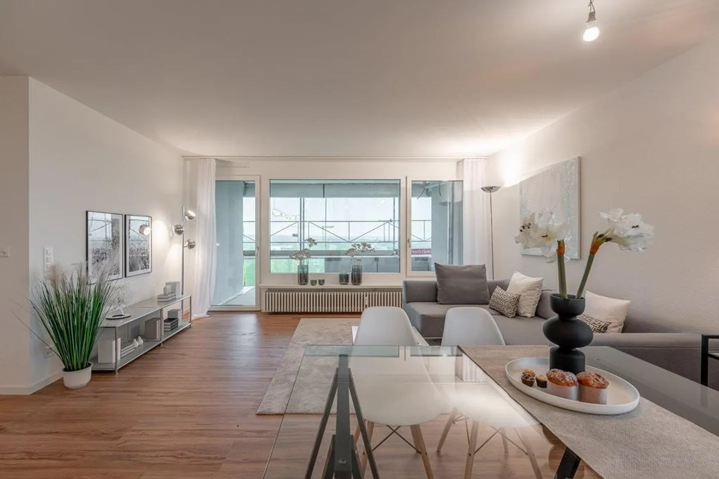 Dreaming of a modern apartment? - Photo 4 of 12
